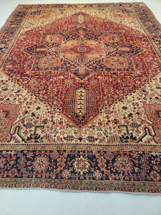 Antique Hand-Knotted Wool Area Rug Heriz 10'6" x 13'9"