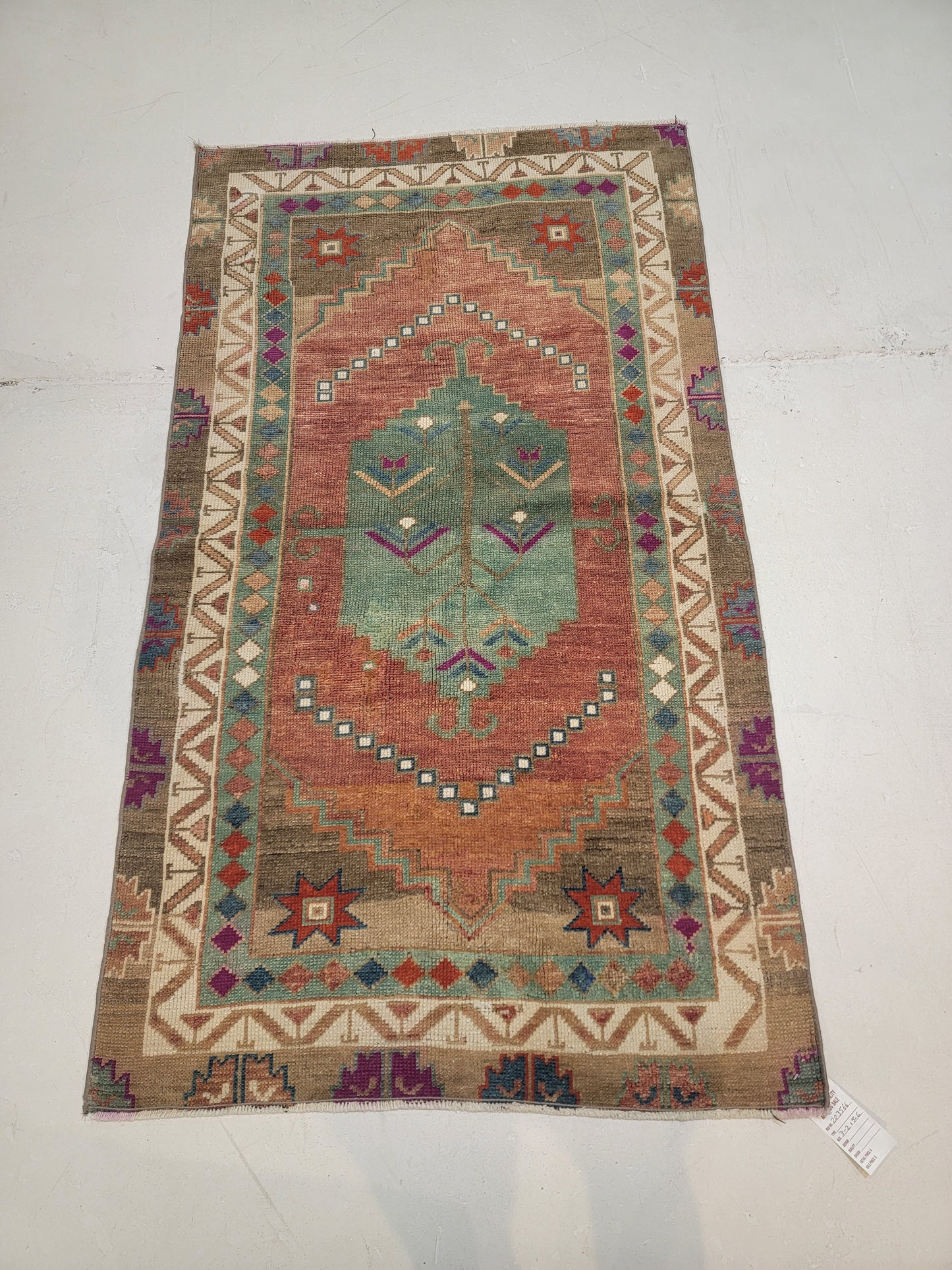Hand-Knotted Wool Runner Turkish Oushak Anatolian 3'2" x 5'6"