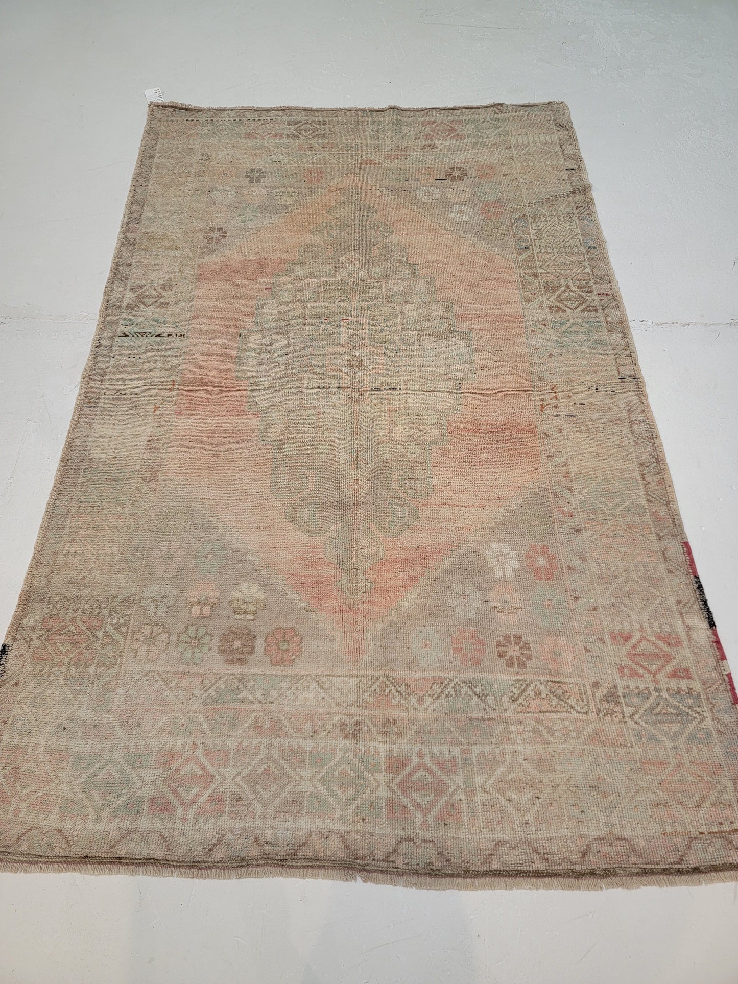 Hand-Knotted Wool Area Rug Turkish Oushak 4'7" x 7'4"