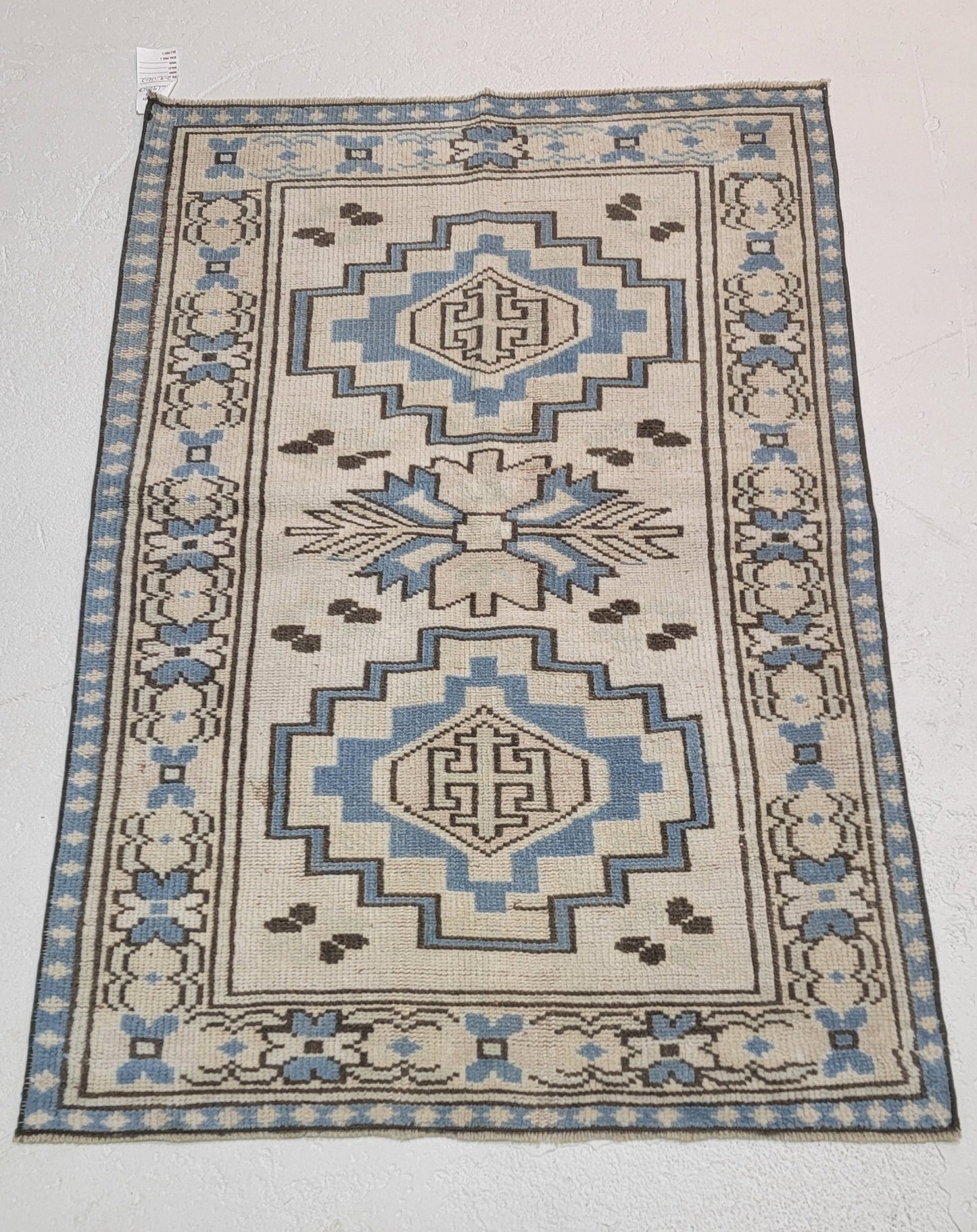 Hand-Knotted Wool Area Rug Turkish Oushak 2'9" x 4'3"