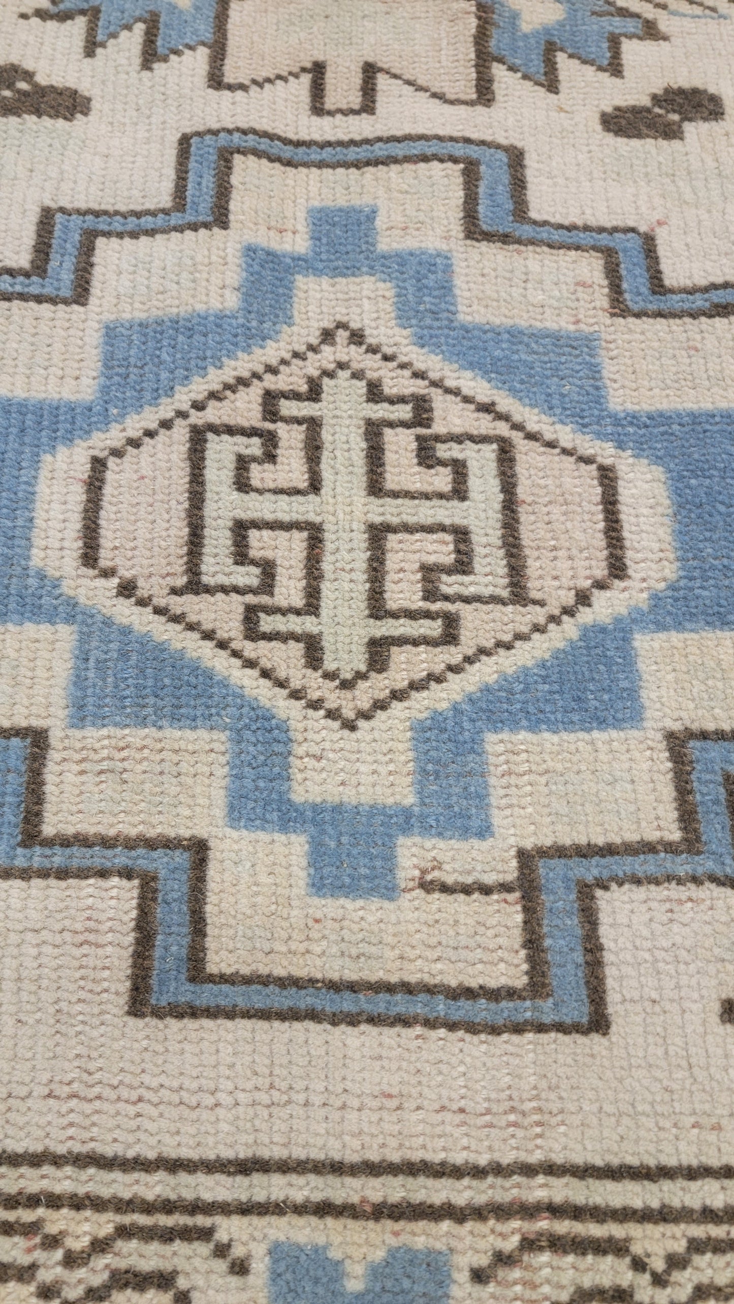 Hand-Knotted Wool Area Rug Turkish Oushak 2'9" x 4'3"