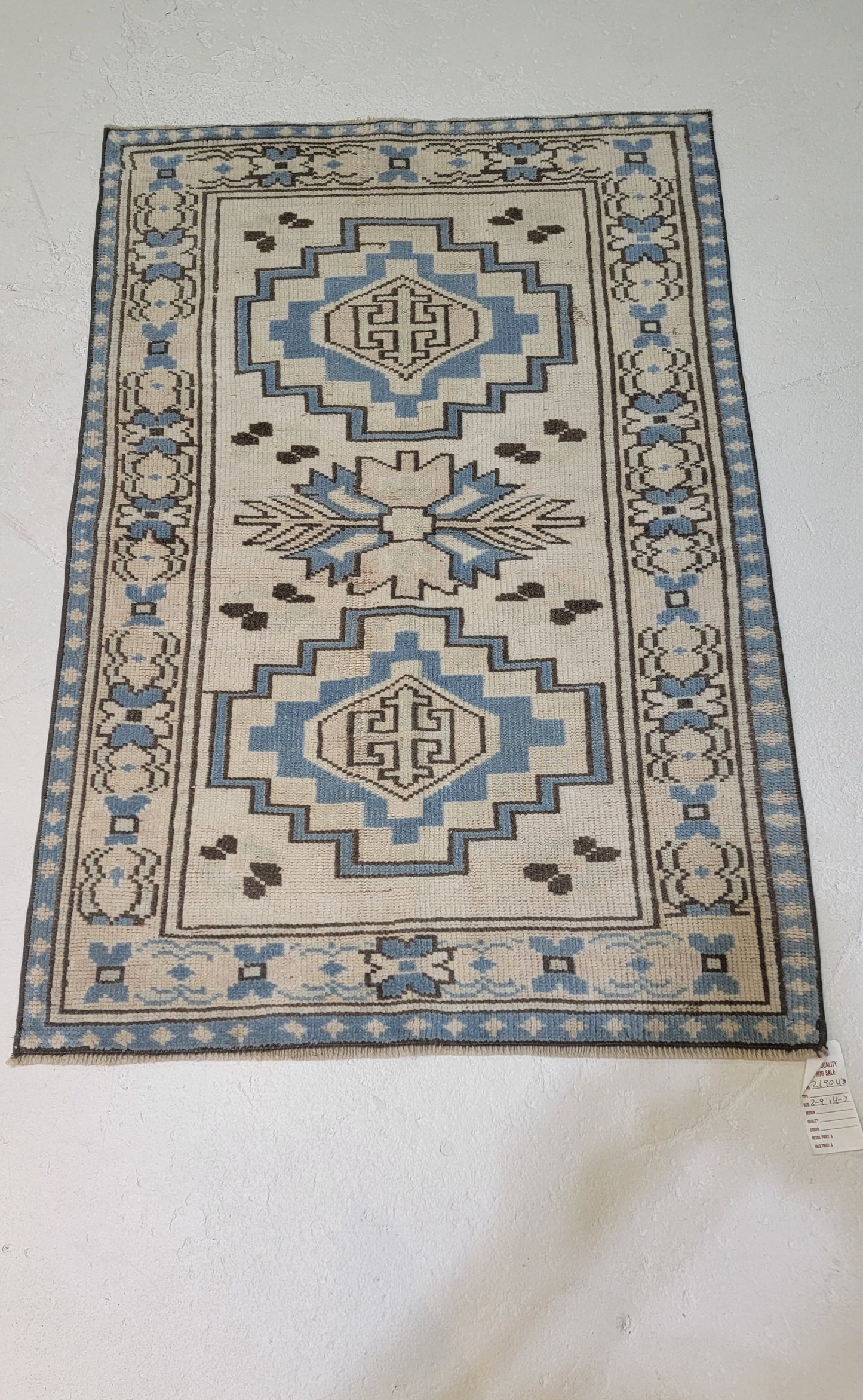 Hand-Knotted Wool Area Rug Turkish Oushak 2'9" x 4'3"