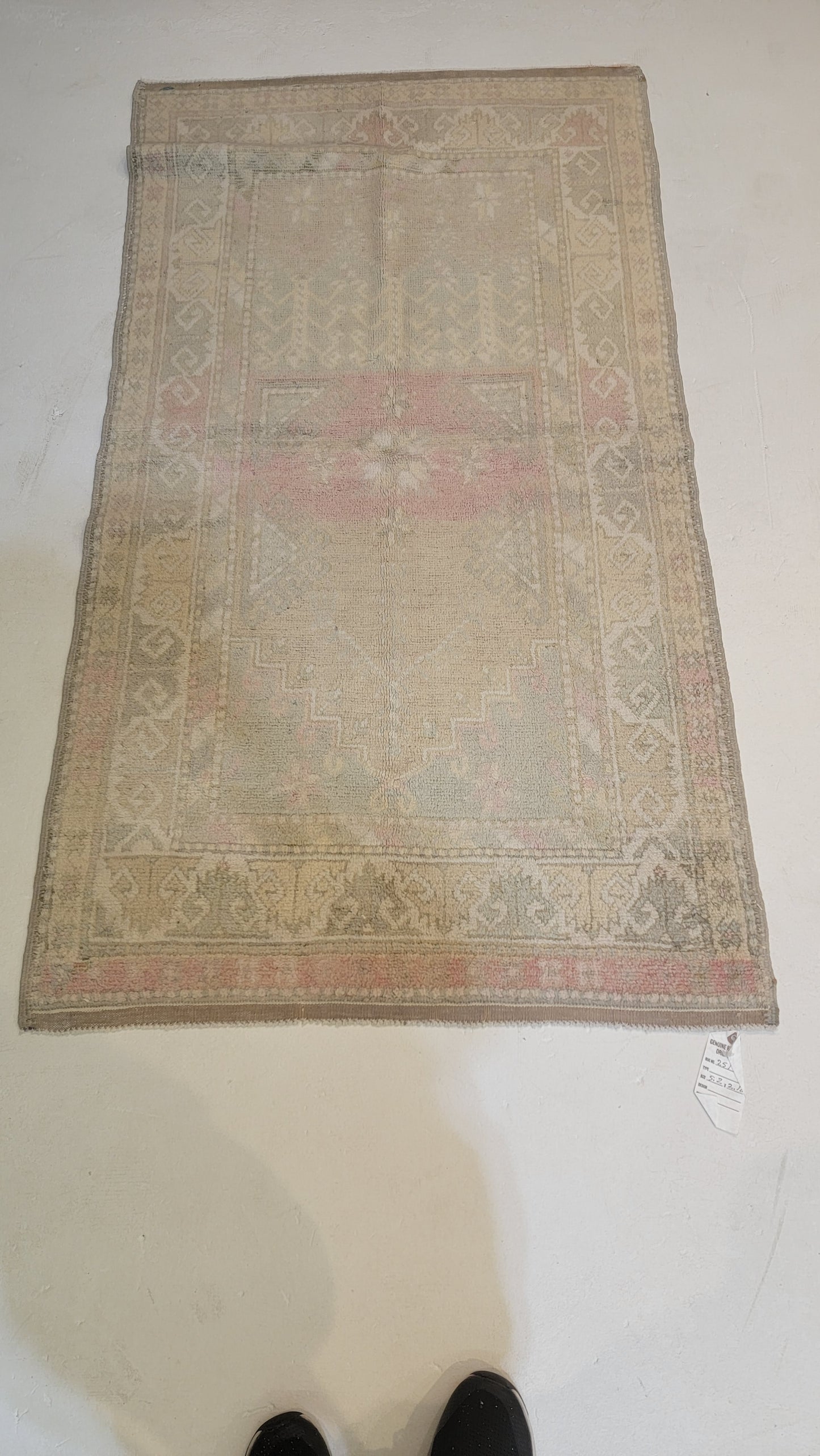 Hand-Knotted Wool Area Rug Turkish Oushak 2'10" x 5'2"