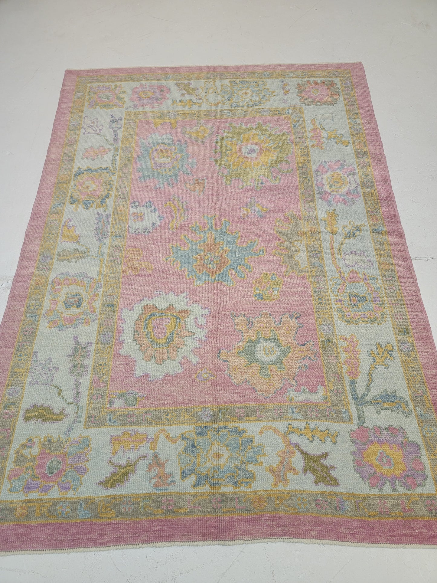 Hand-Knotted Wool Area Rug Turkish Oushak 5'1" x 7'1"