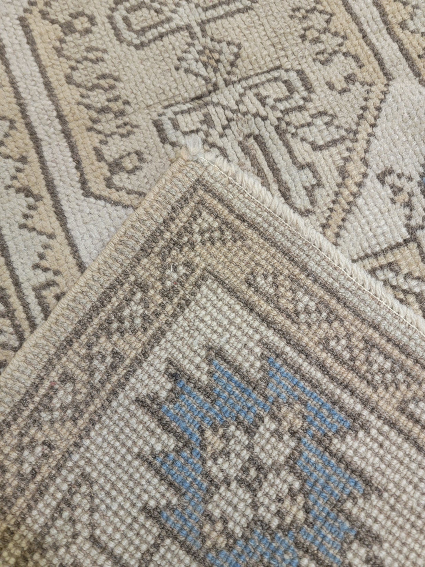 Hand-Knotted Wool Area Rug Turkish Oushak 2'8" x 4'3"