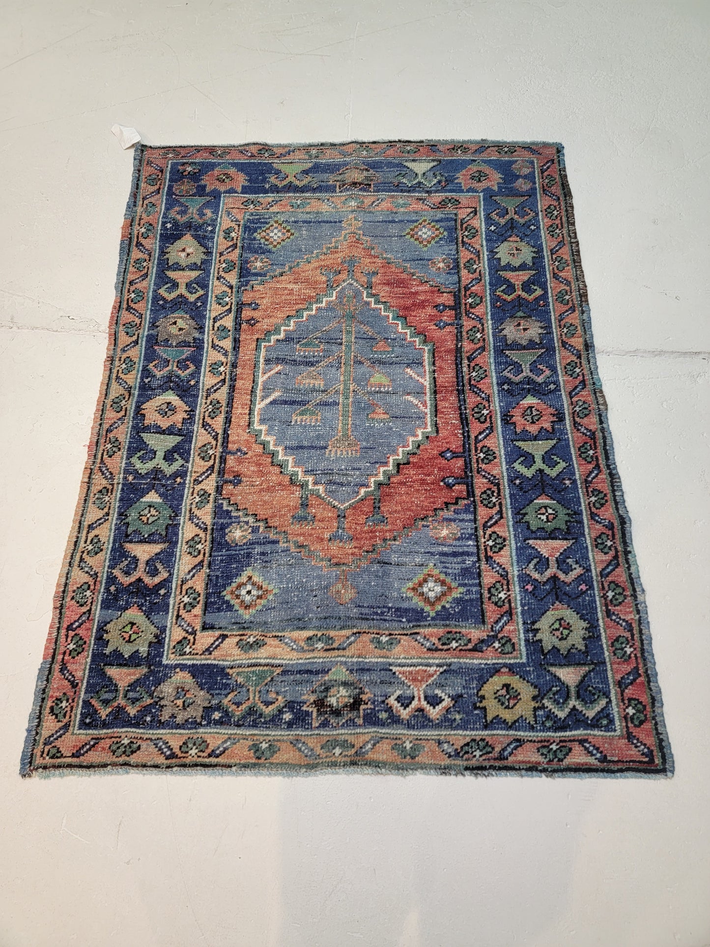 Hand-Knotted Wool Area Rug Turkish Oushak 3'6" x 4'8"