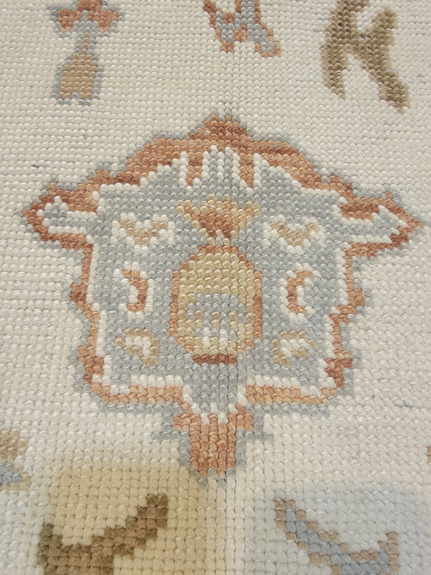 Hand-Knotted Wool Area Rug Turkish Oushak 3'9" x 5'2"