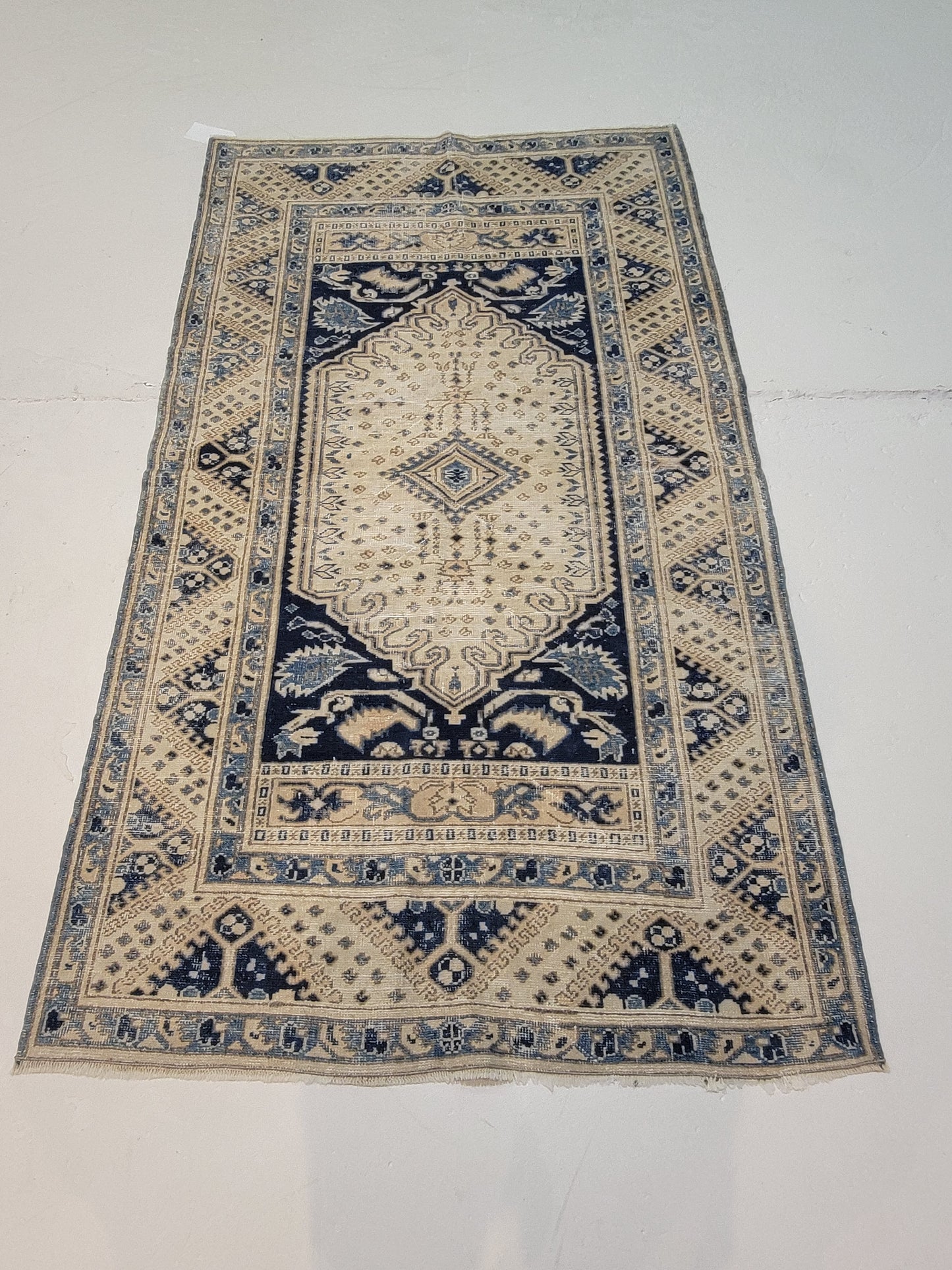 Hand-Knotted Wool Area Rug Turkish Oushak 3'4" x 6'
