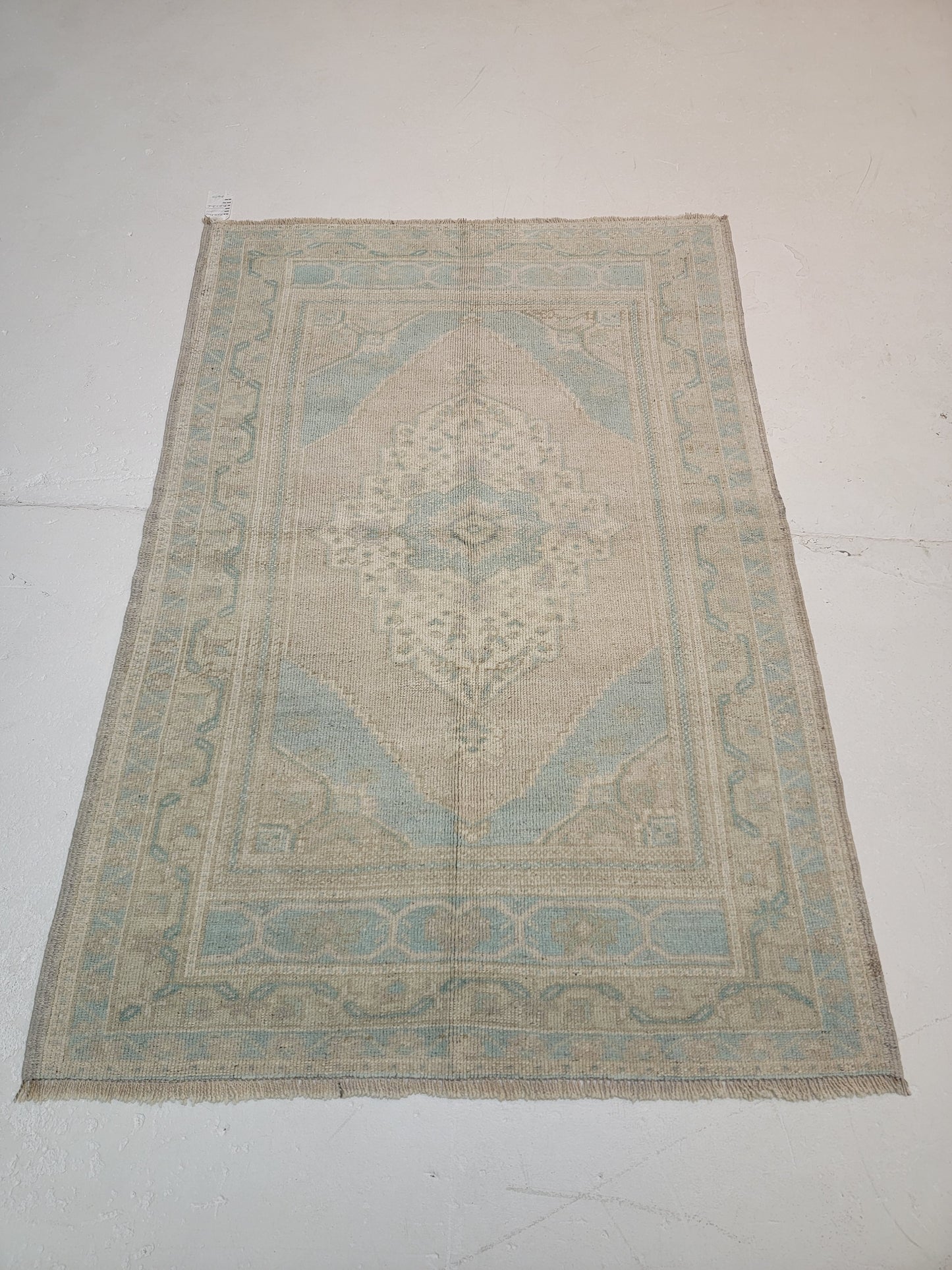 Hand-Knotted Wool Area Rug Turkish Oushak 3'6" x 5'2"