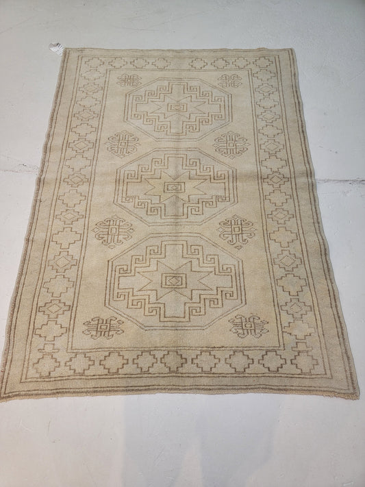 Hand-Knotted Wool Area Rug Turkish Oushak 3'3" x 5'5"