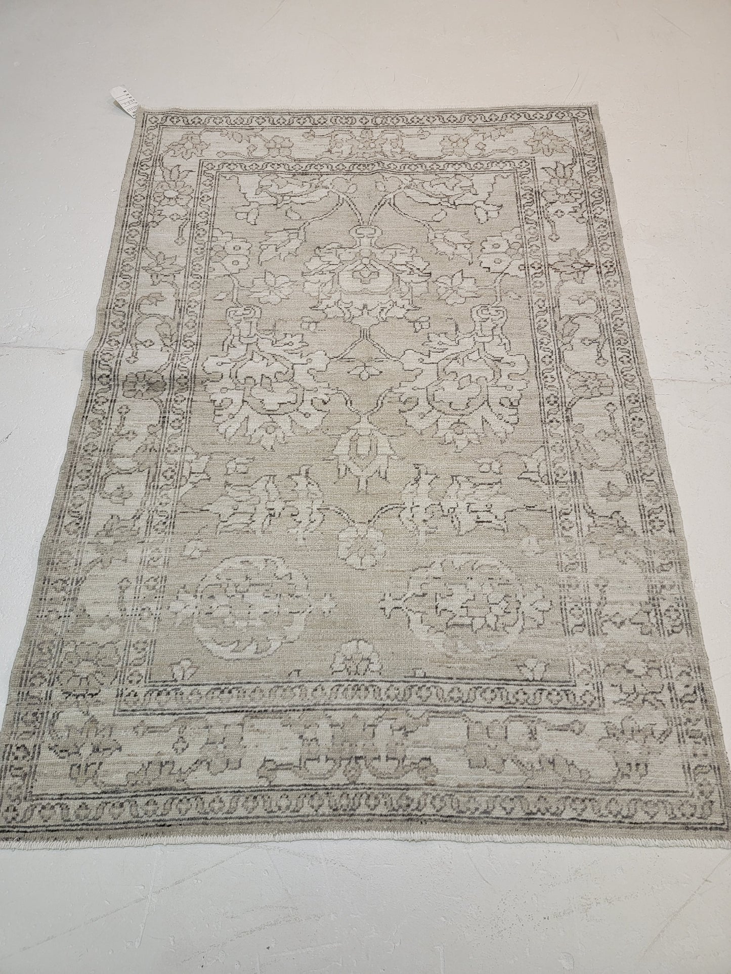Hand-Knotted Wool Area Rug Turkish Oushak 4' x 5'8"