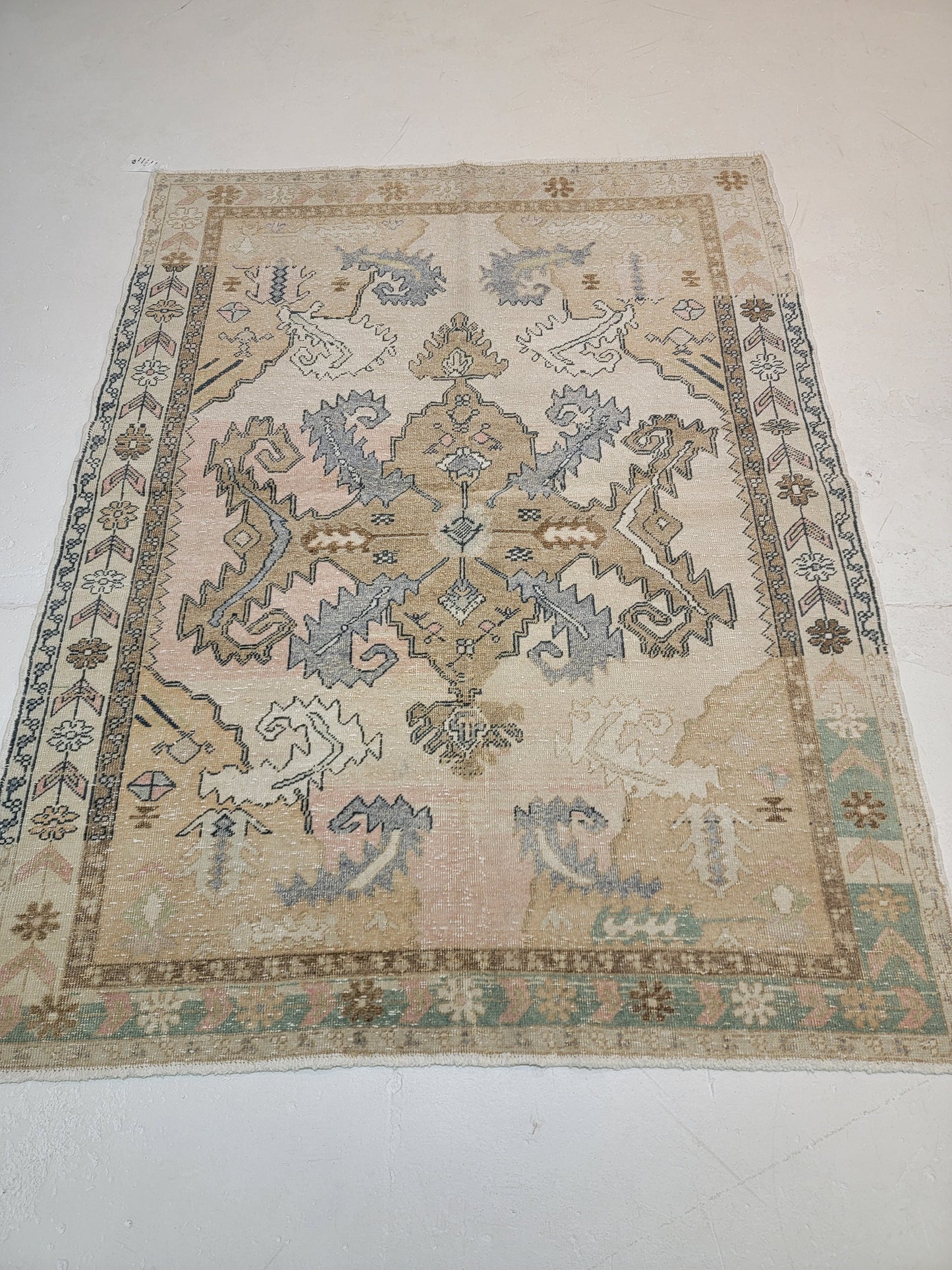 Hand-Knotted Wool Area Rug Turkish Oushak 4'5" x 5'5"