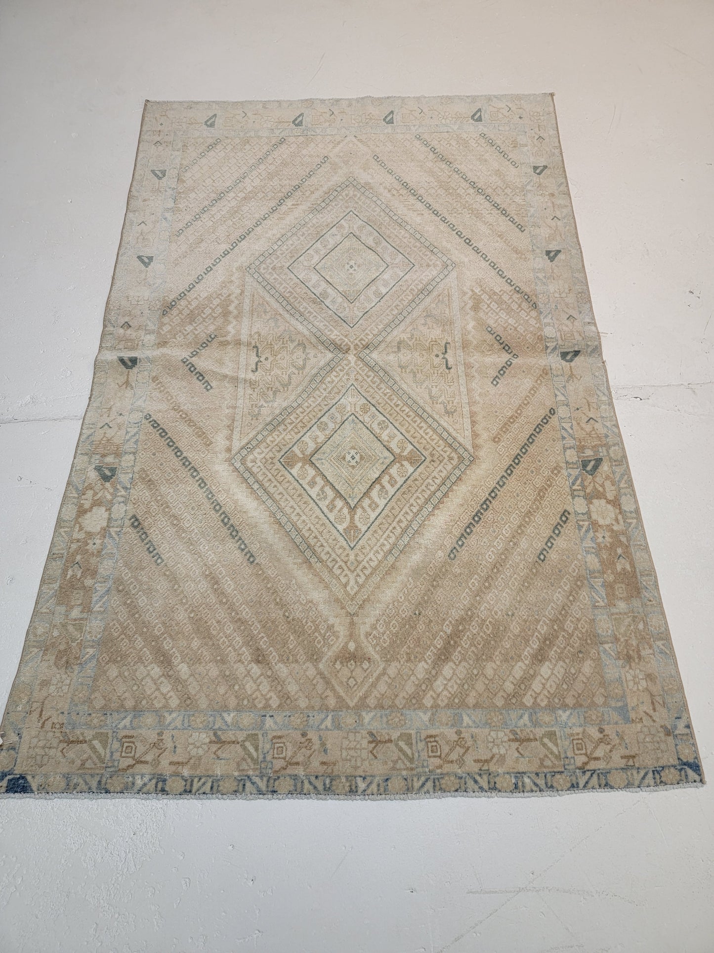 Hand-Knotted Wool Area Rug Turkish Oushak 3'11" x 6'2"