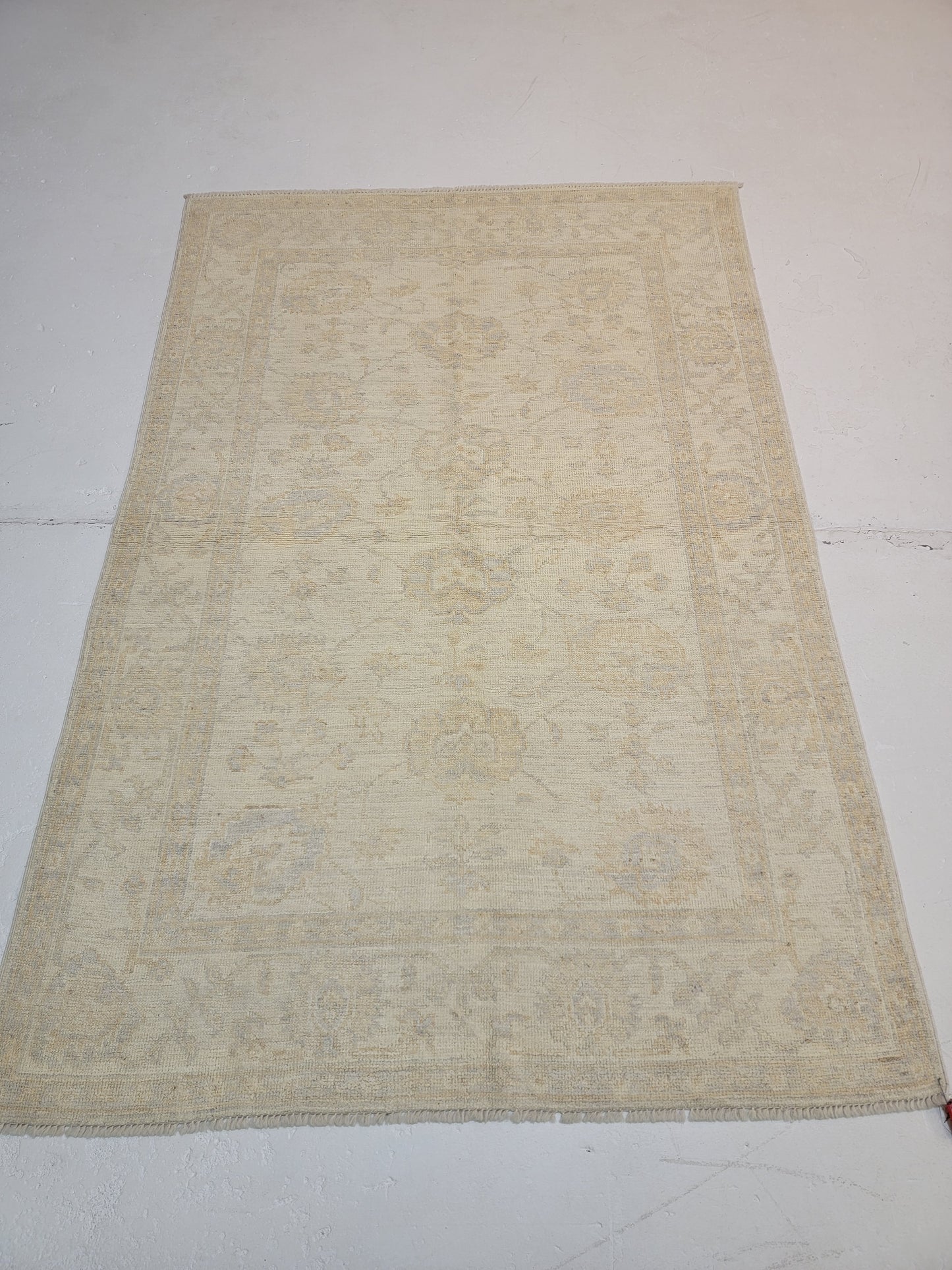 Hand-Knotted Wool Area Rug Turkish Oushak 3'11" x 5'9"