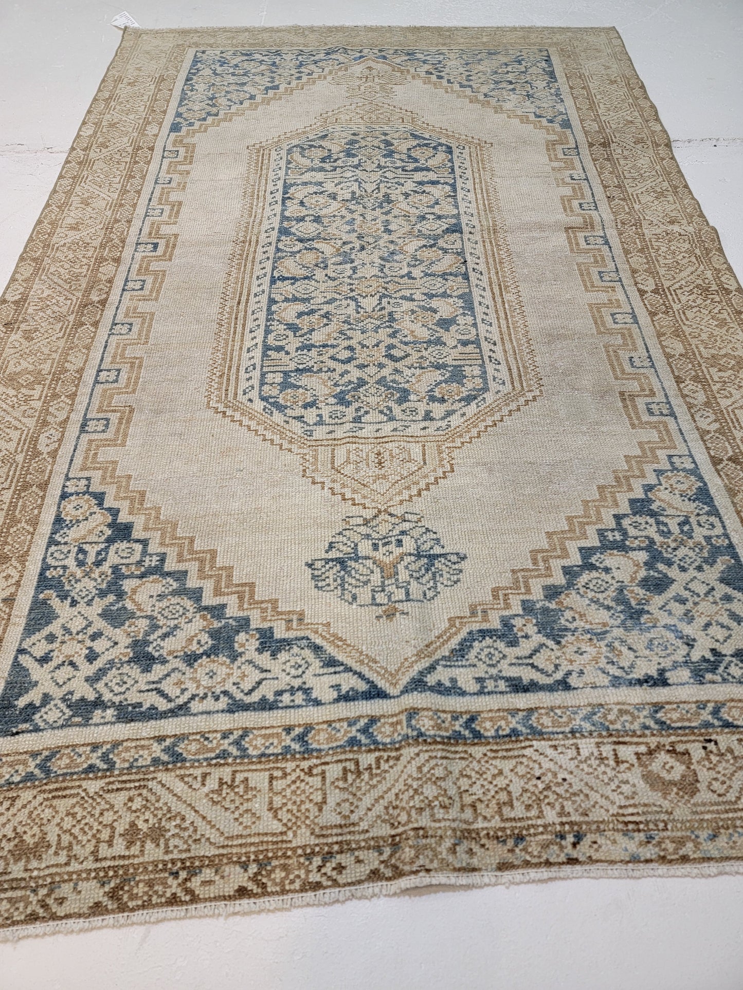 Hand-Knotted Wool Area Rug Turkish Oushak 3'10" x 6'11"