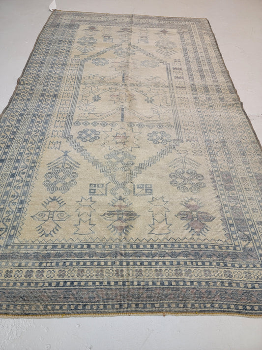 Hand-Knotted Wool Area Rug Turkish Oushak 3'9" x 6'5"