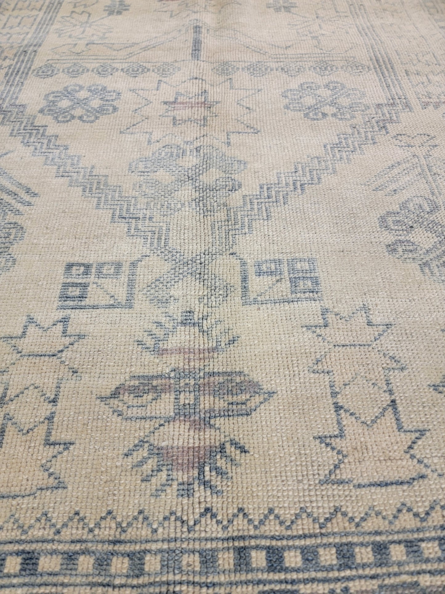 Hand-Knotted Wool Area Rug Turkish Oushak 3'9" x 6'5"