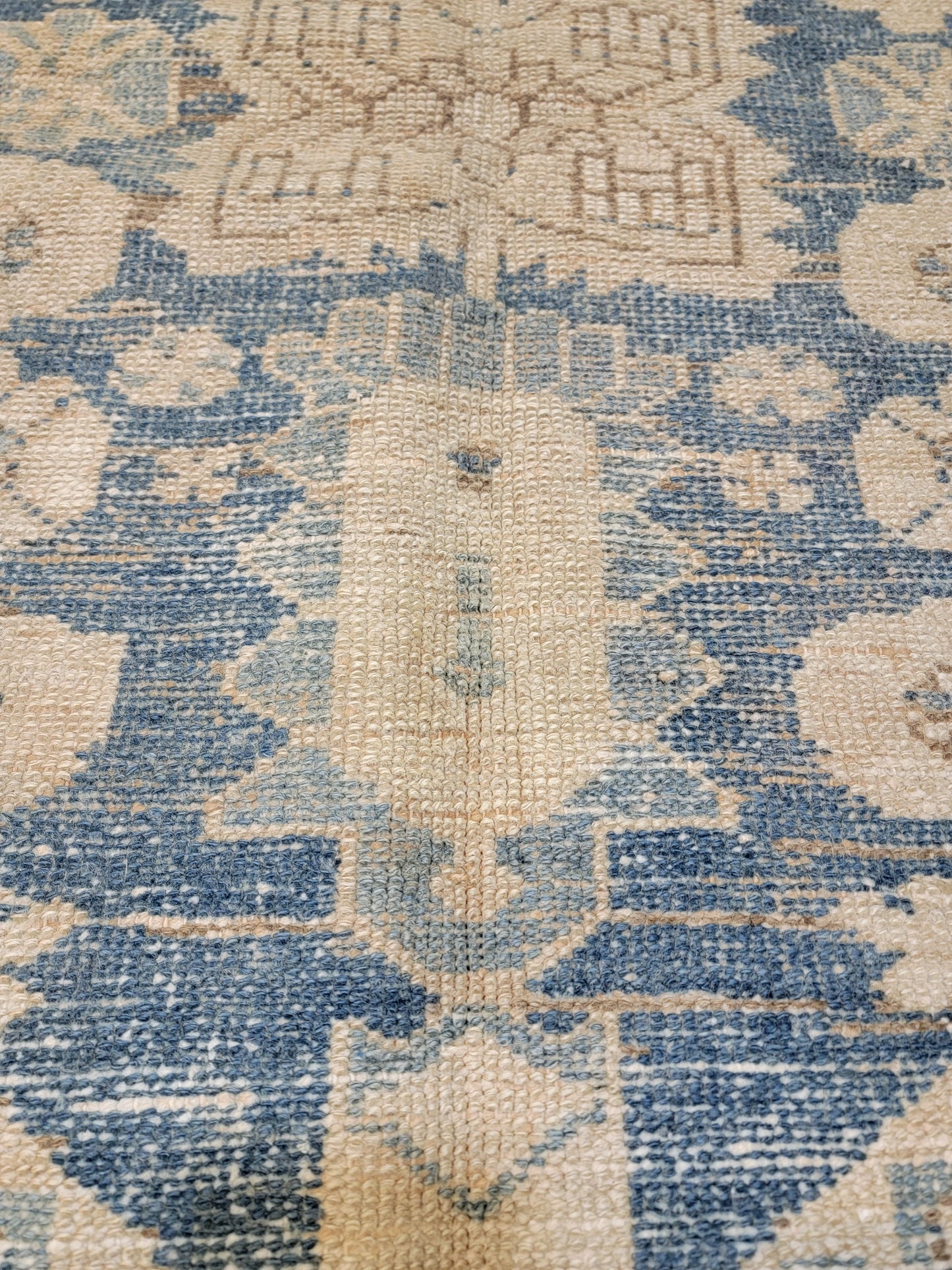 Hand-Knotted Wool Area Rug Turkish Oushak 4'2" x 6'9"