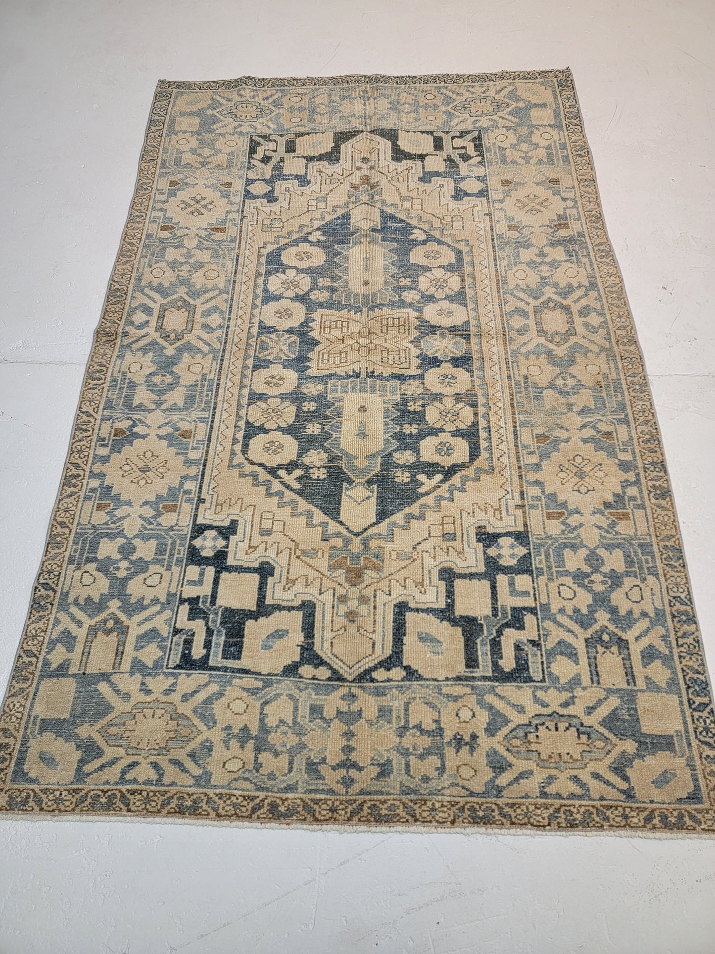 Hand-Knotted Wool Area Rug Turkish Oushak 4'2" x 6'9"
