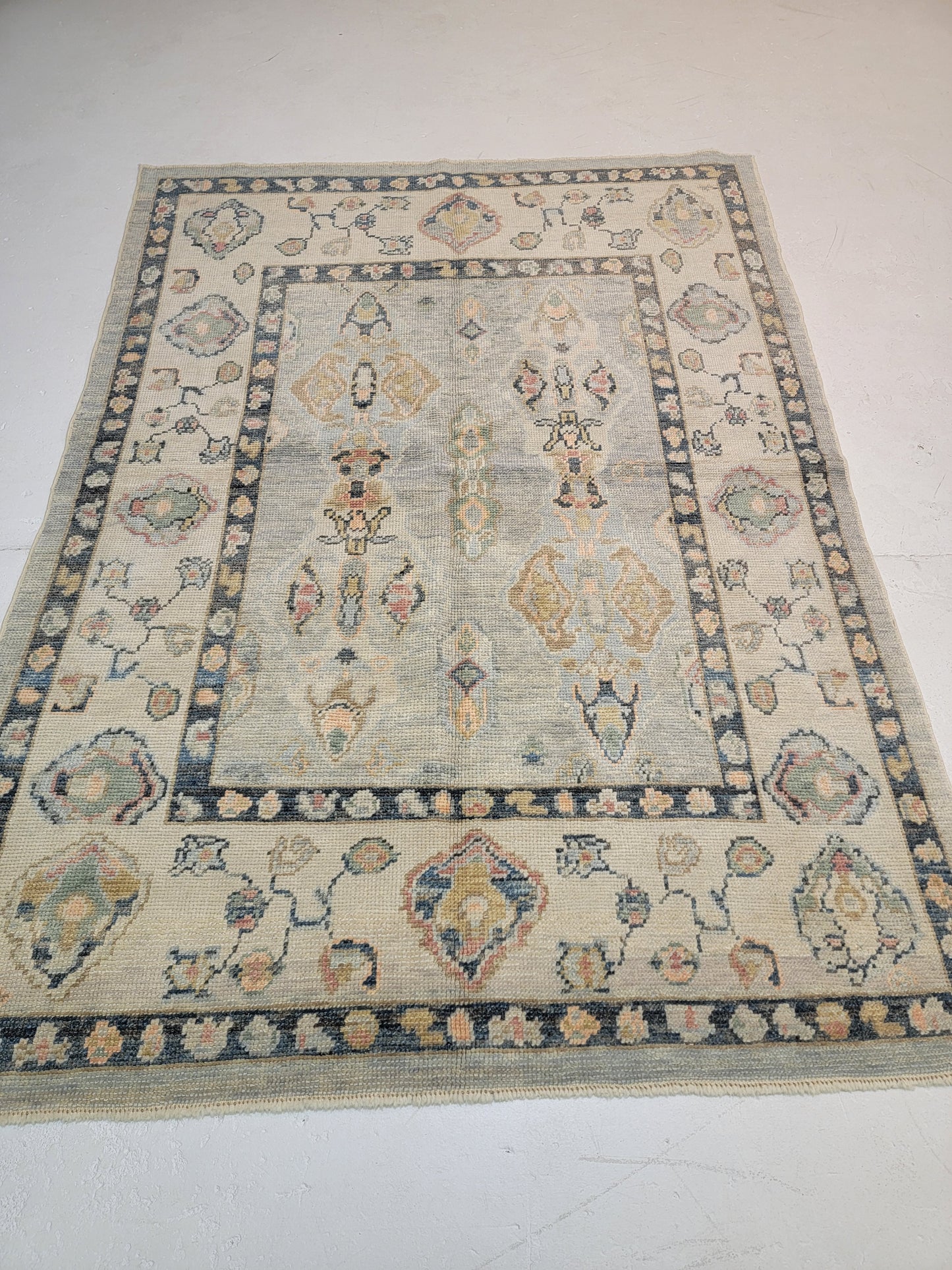 Hand-Knotted Wool Area Rug Turkish Oushak 4'11" x 6'11"