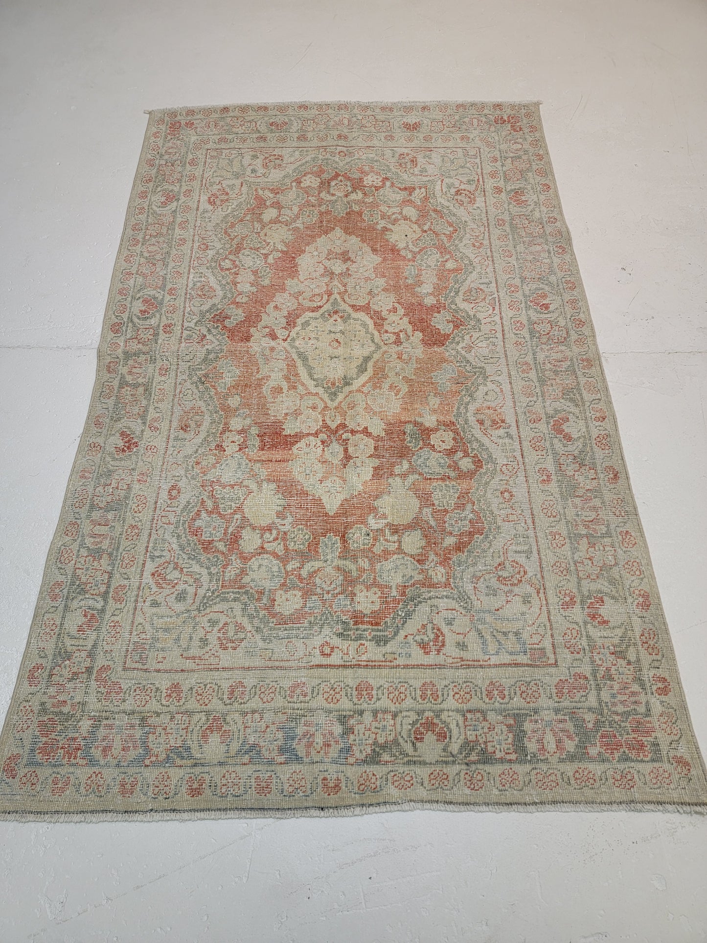 Hand-Knotted Wool Area Rug Turkish Oushak 3'10" x 6'4"