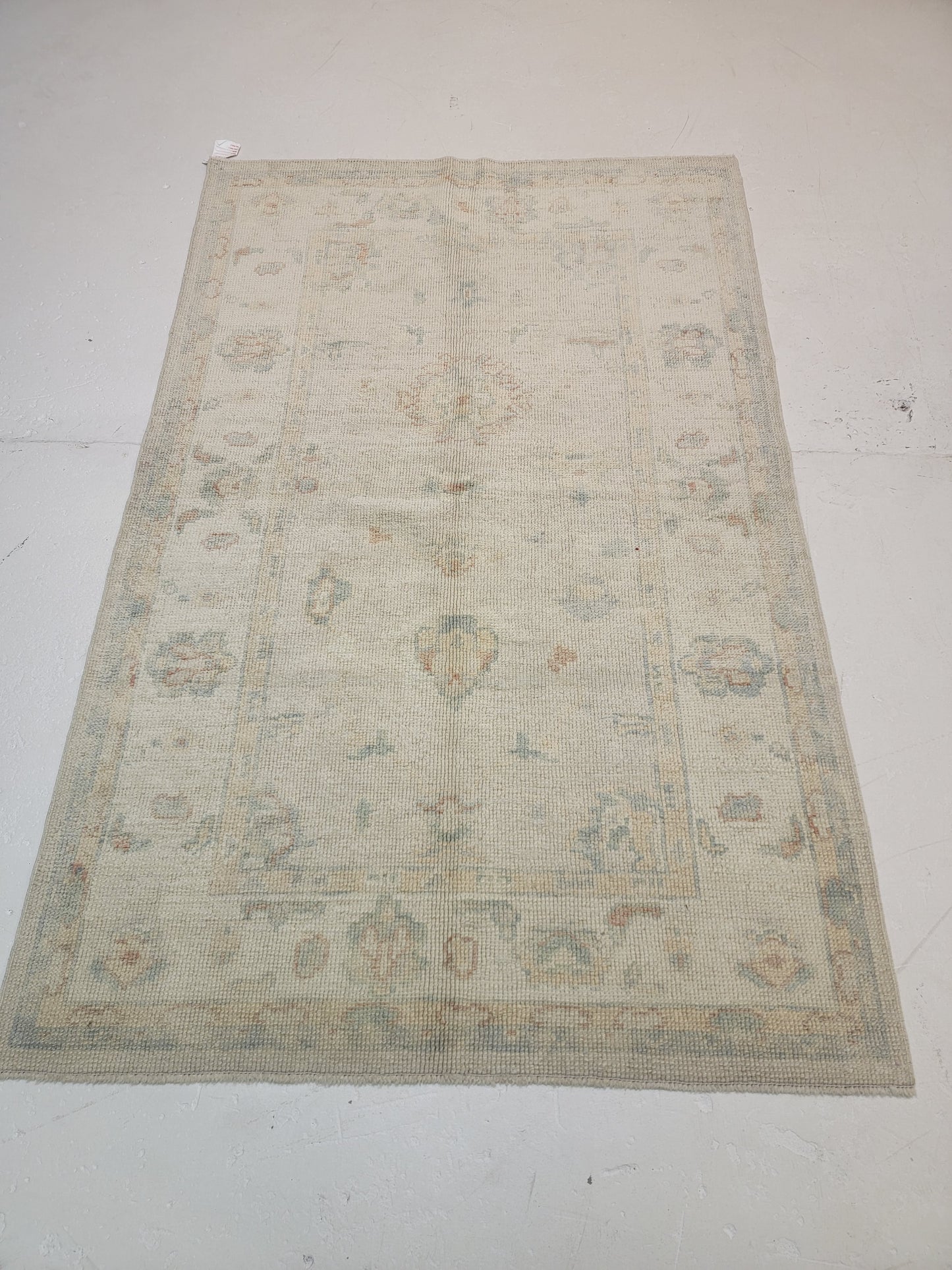 Hand-Knotted Wool Area Rug Turkish Oushak 3'11" x 6'1"