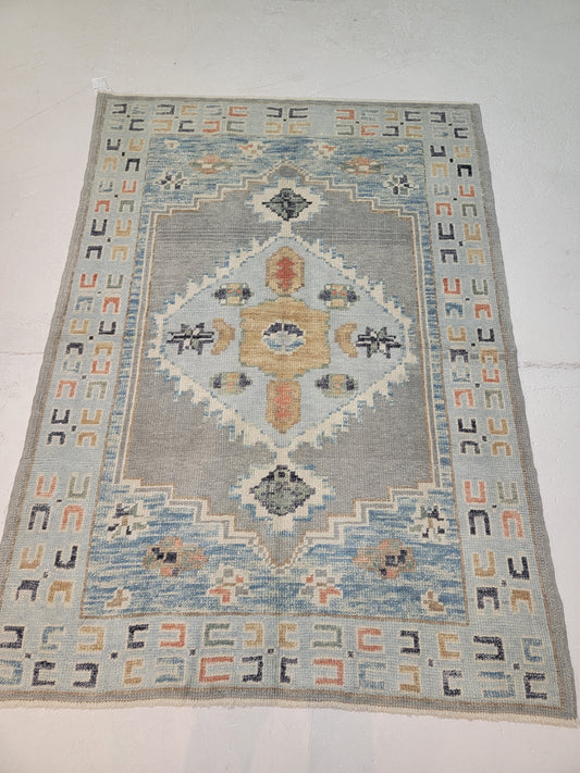 Hand-Knotted Wool Area Rug Turkish Oushak 4'2" x 5'10"