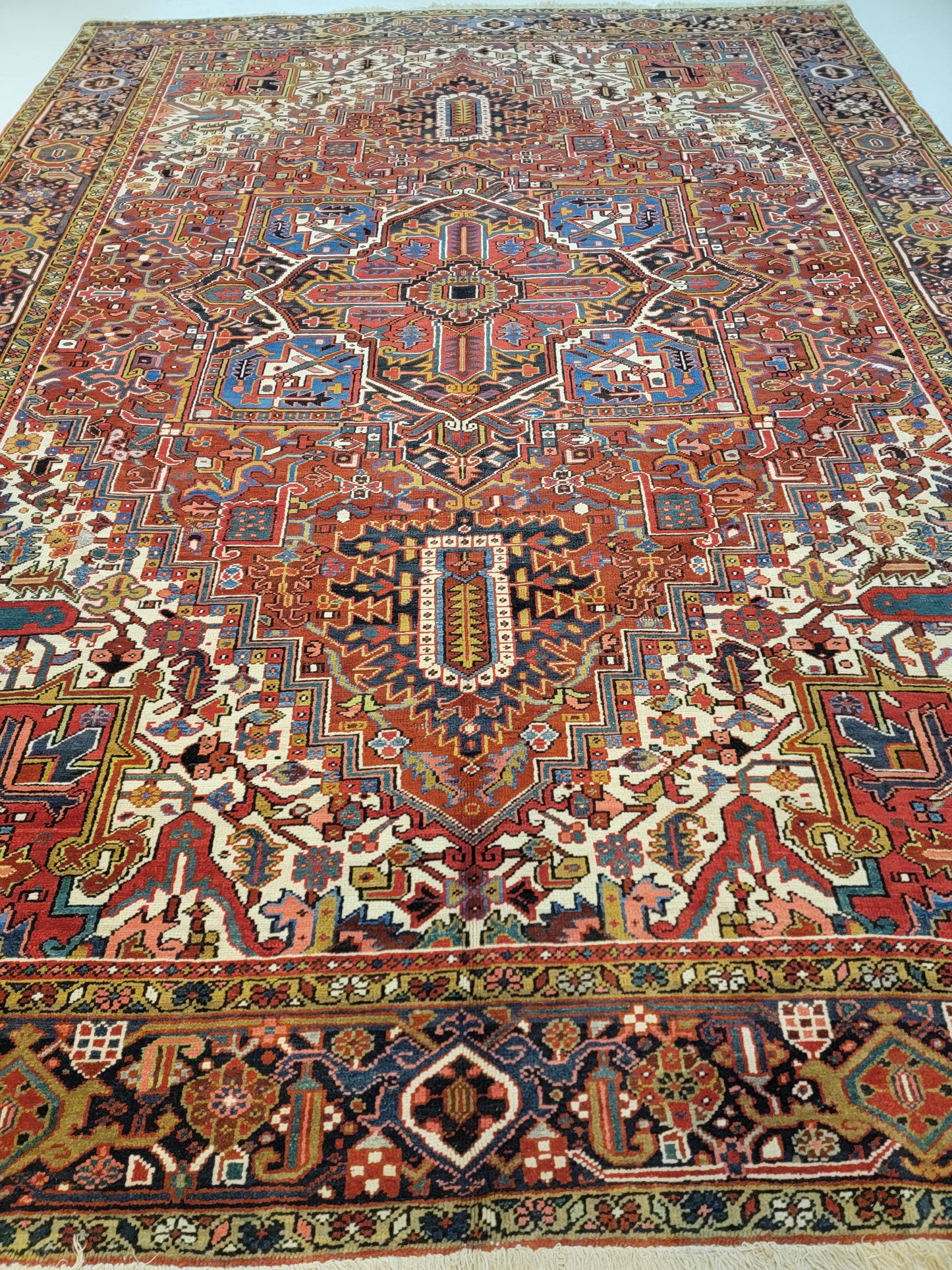 Hand-Knotted Wool Area Rug Antique Heriz 8'3" x 11'6"