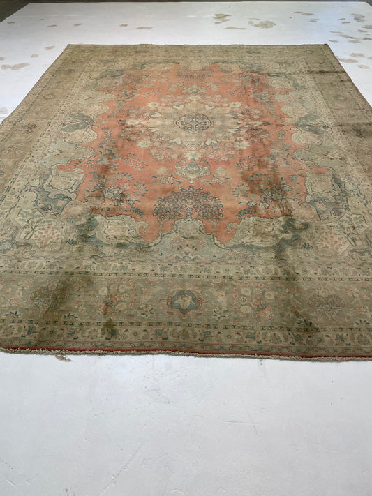 Hand-Knotted Wool Rug Tabriz 9'8" x 12'11"