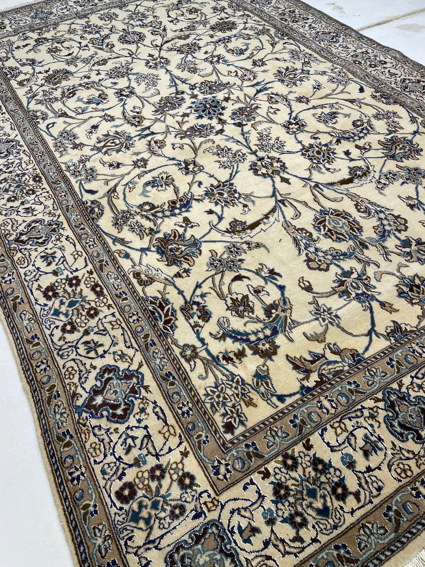 Hand-Knotted Wool Rug Nain 7'6" x 11'11"