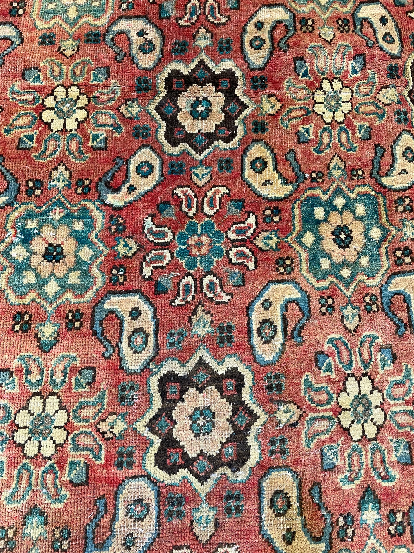 Hand-Knotted Wool Rug Mahal 7'8" x 10'10"