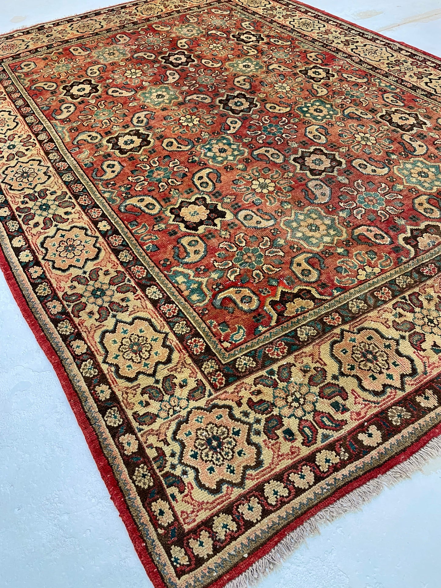 Hand-Knotted Wool Rug Mahal 7'8" x 10'10"