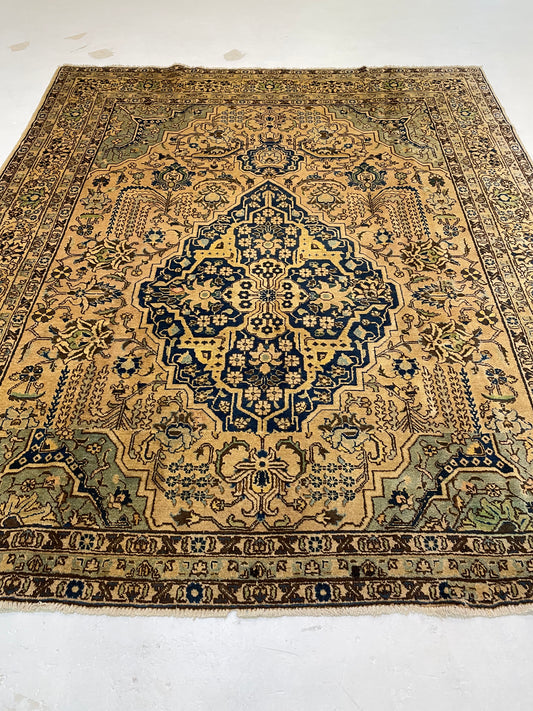 Hand-Knotted Wool Rug Tabriz 7'6" x 8'7"