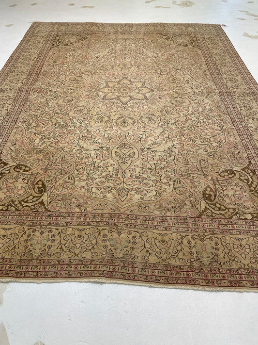 Hand-Knotted Wool Rug Turkish Kaysari 8'6" x 11'3"