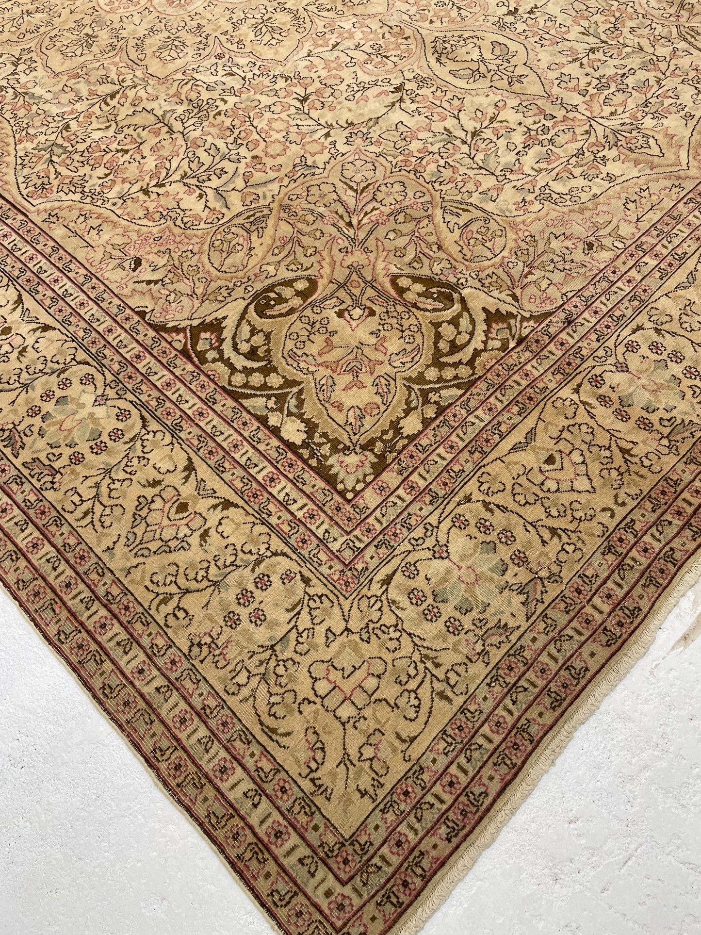 Hand-Knotted Wool Rug Turkish Kaysari 8'6" x 11'3"