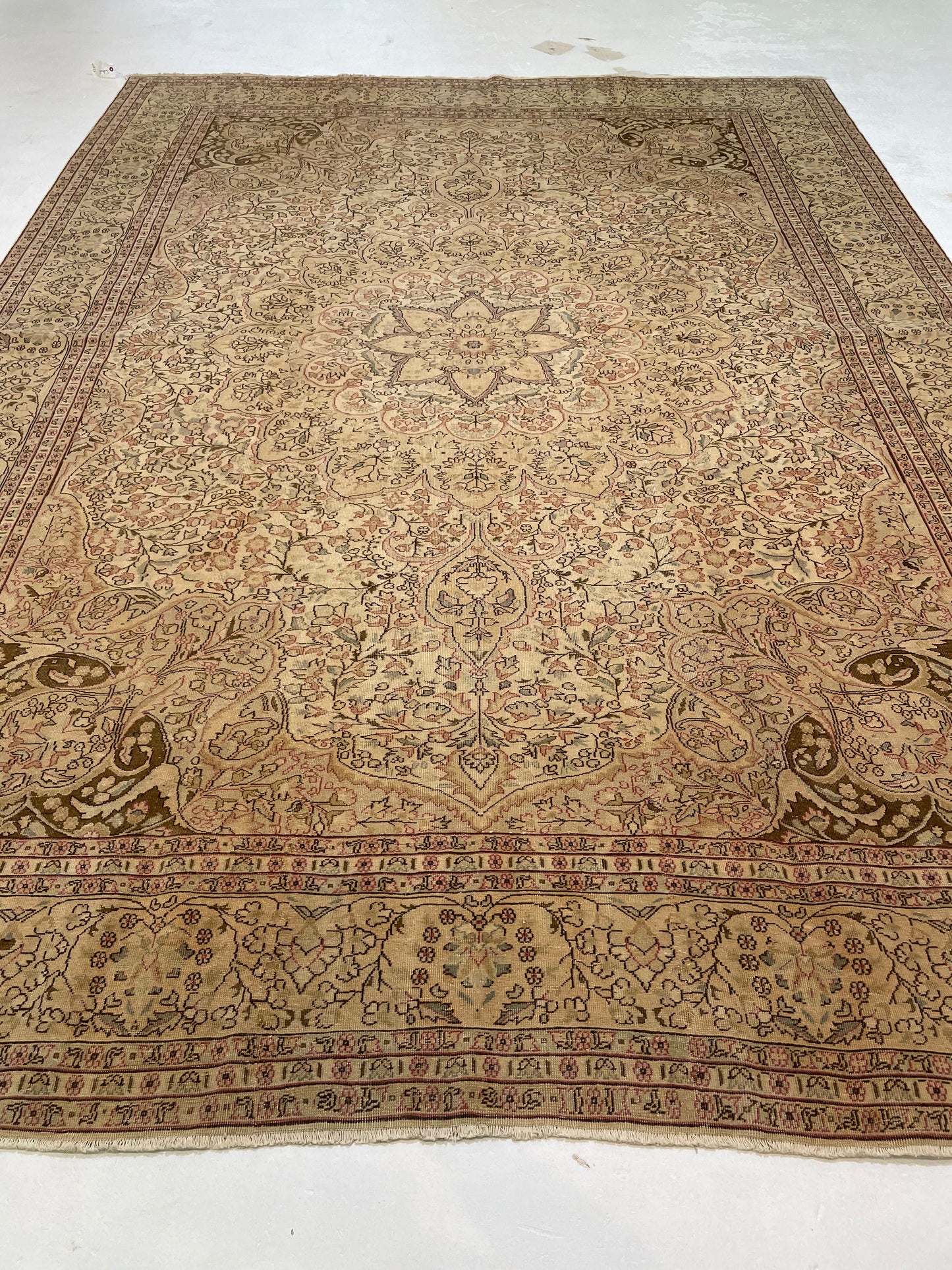 Hand-Knotted Wool Rug Turkish Kaysari 8'6" x 11'3"