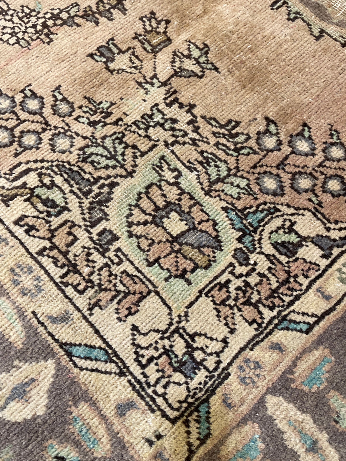Hand-Knotted Wool Rug Tabriz 6'5" x 9'5"