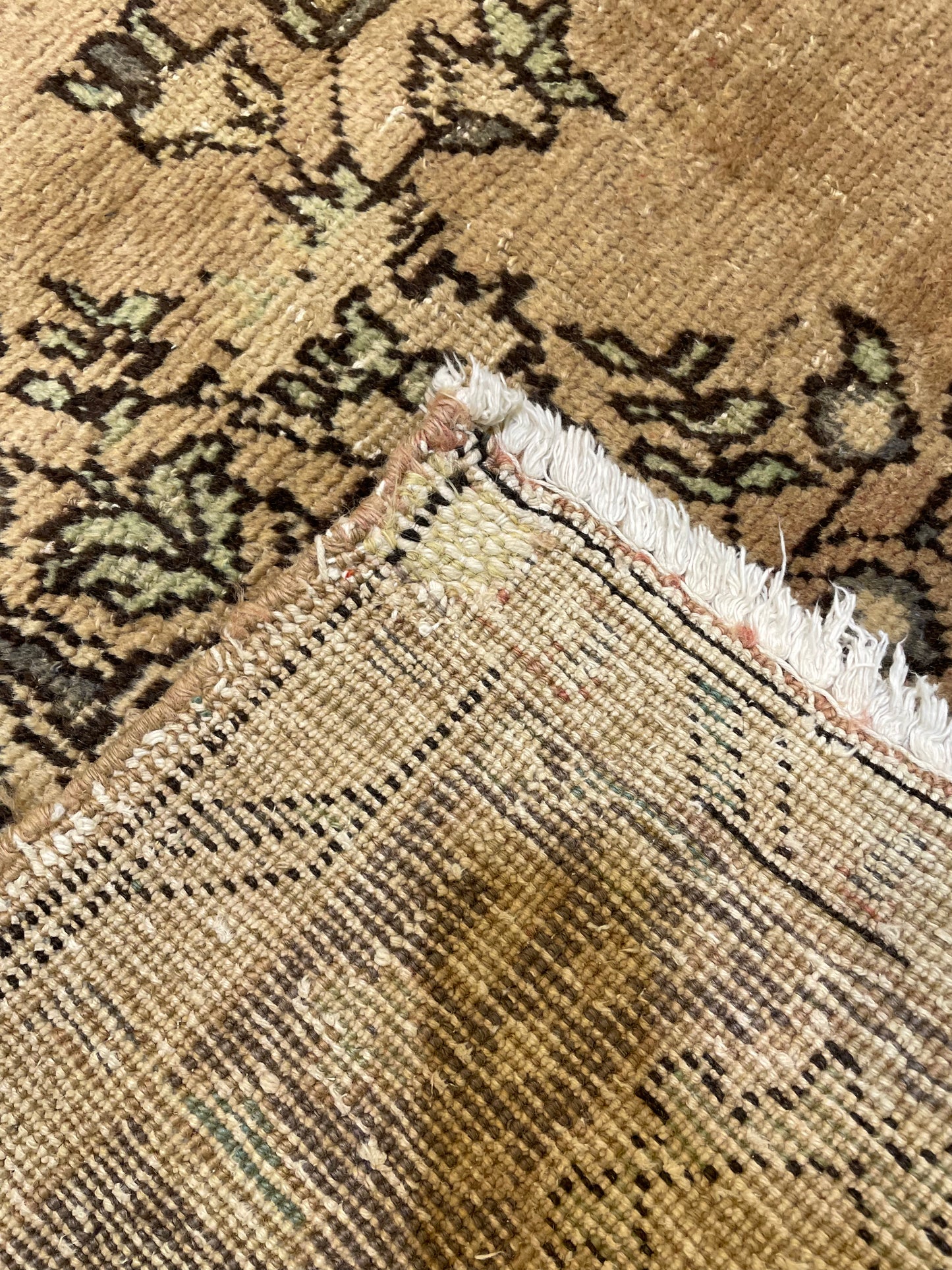 Hand-Knotted Wool Rug Tabriz 6'5" x 9'5"