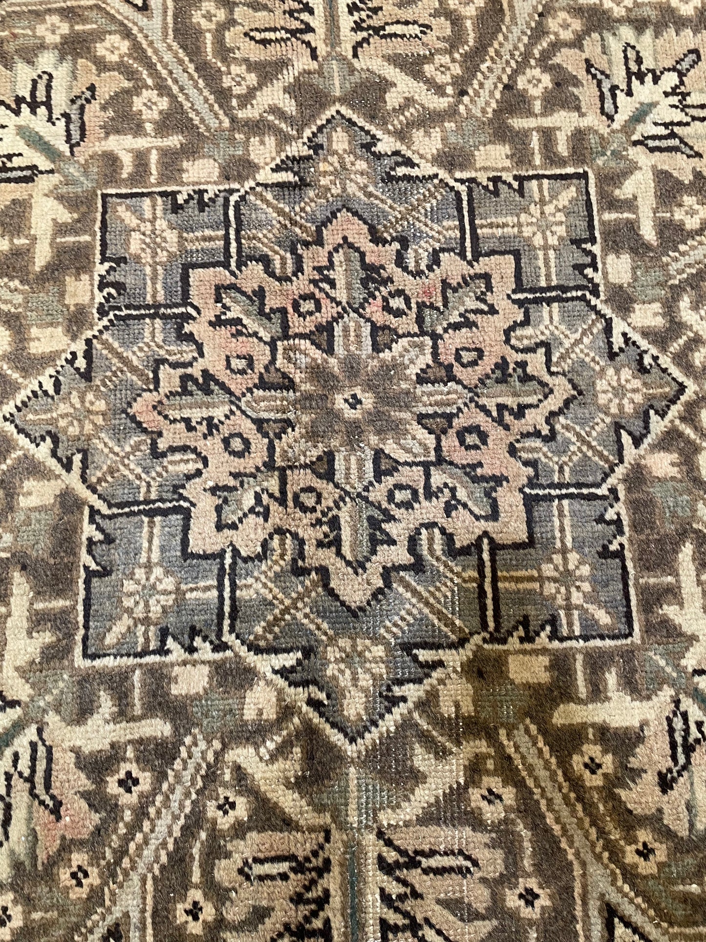 Hand-Knotted Wool Rug Heriz 7'10" x 10'10"