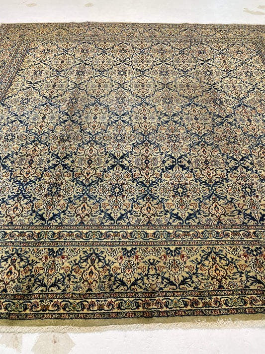 Hand-Knotted Wool Rug Kashan Square 10' x 10'