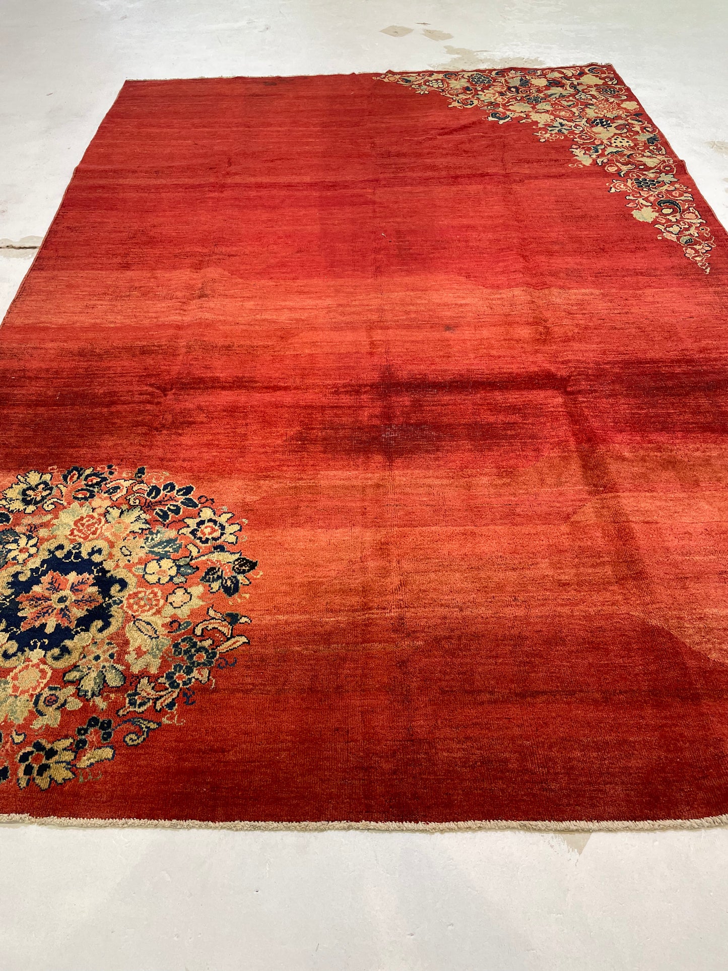 Hand-Knotted Wool Rug Mahal Art Deco 7'1" x 10'2"