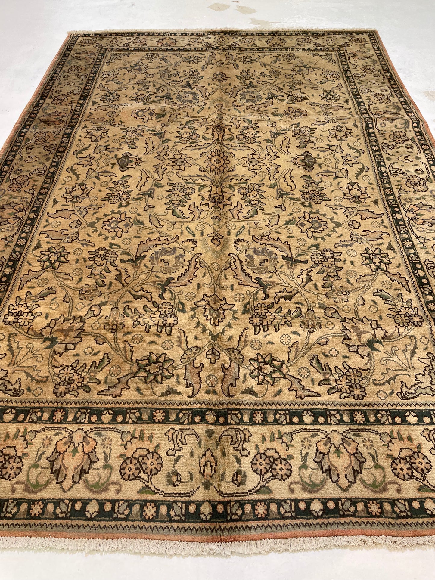 Hand-Knotted Wool Rug Tabriz 6'10" x 9'11"