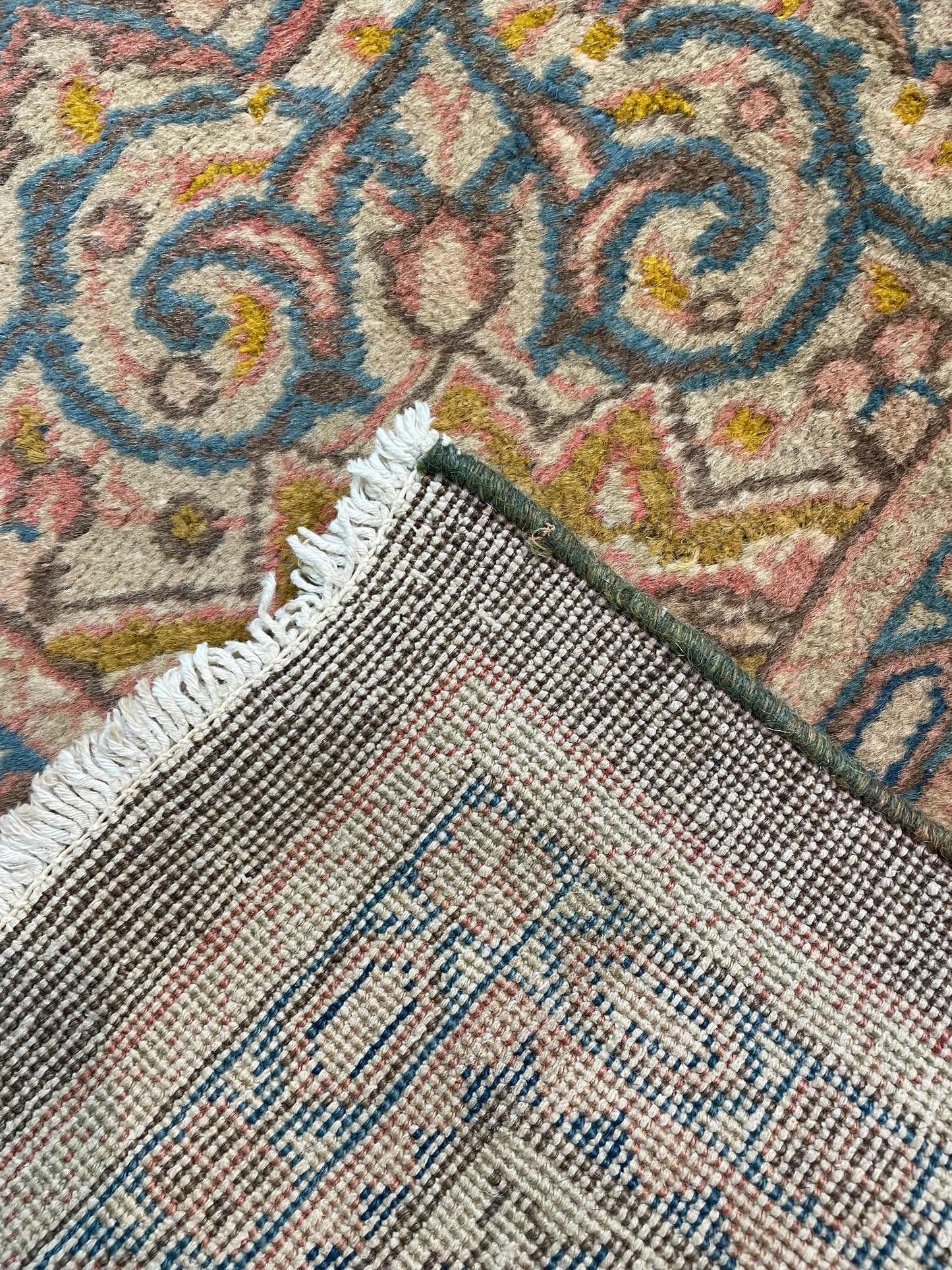 Hand-Knotted Wool Rug Mahal 6'8" x 9'9"