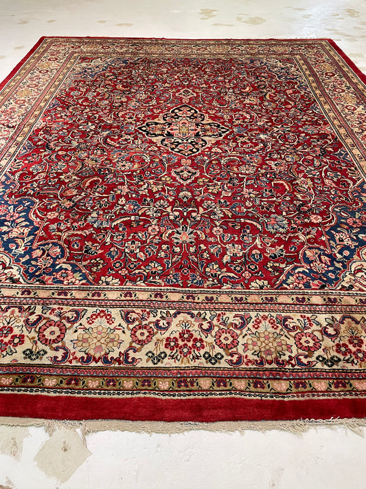 Hand-Knotted Wool Rug Mahal 10'5" x 12'10"