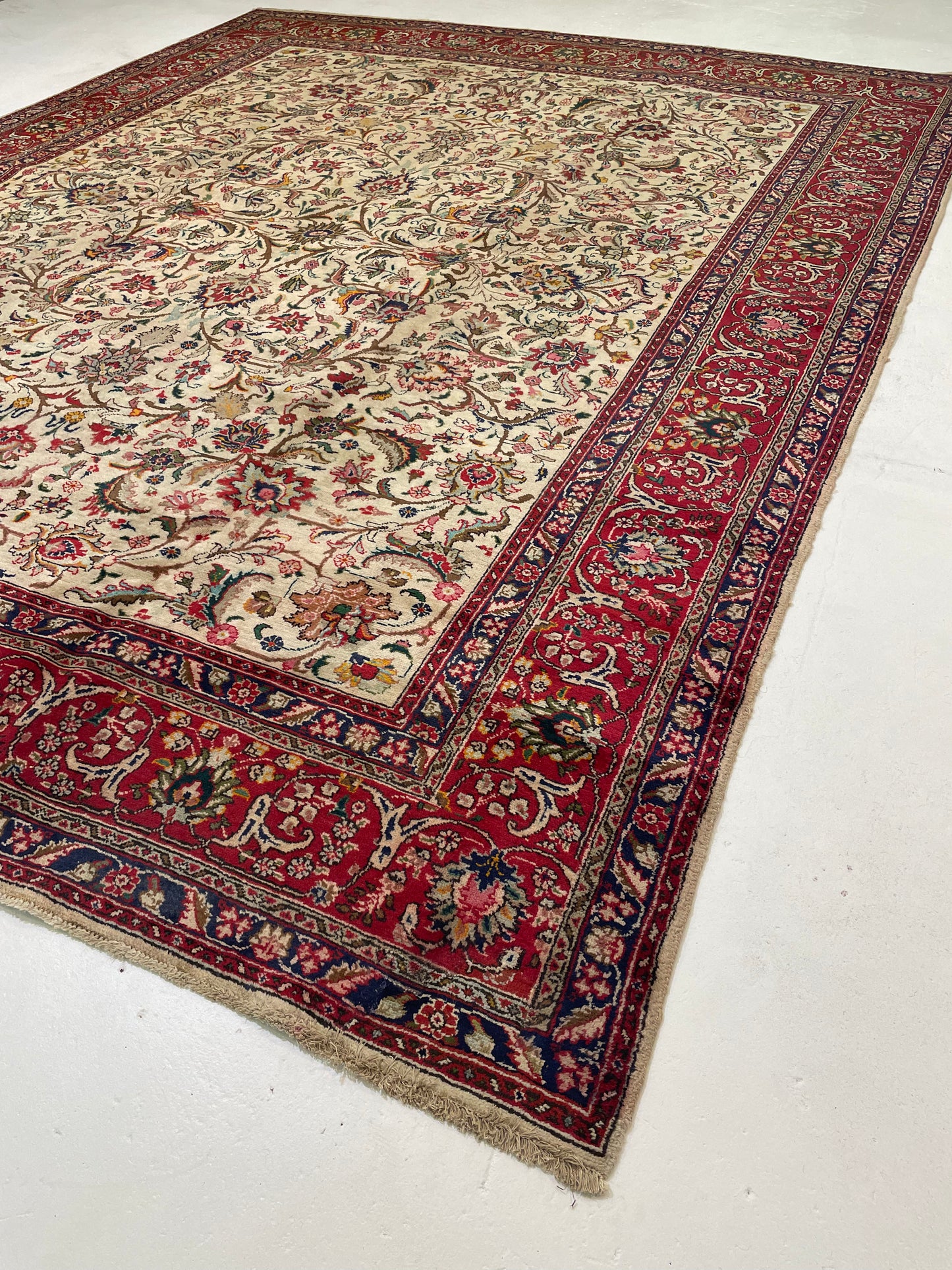 Hand-Knotted Wool Rug Tabriz 9'10" x 12'11"