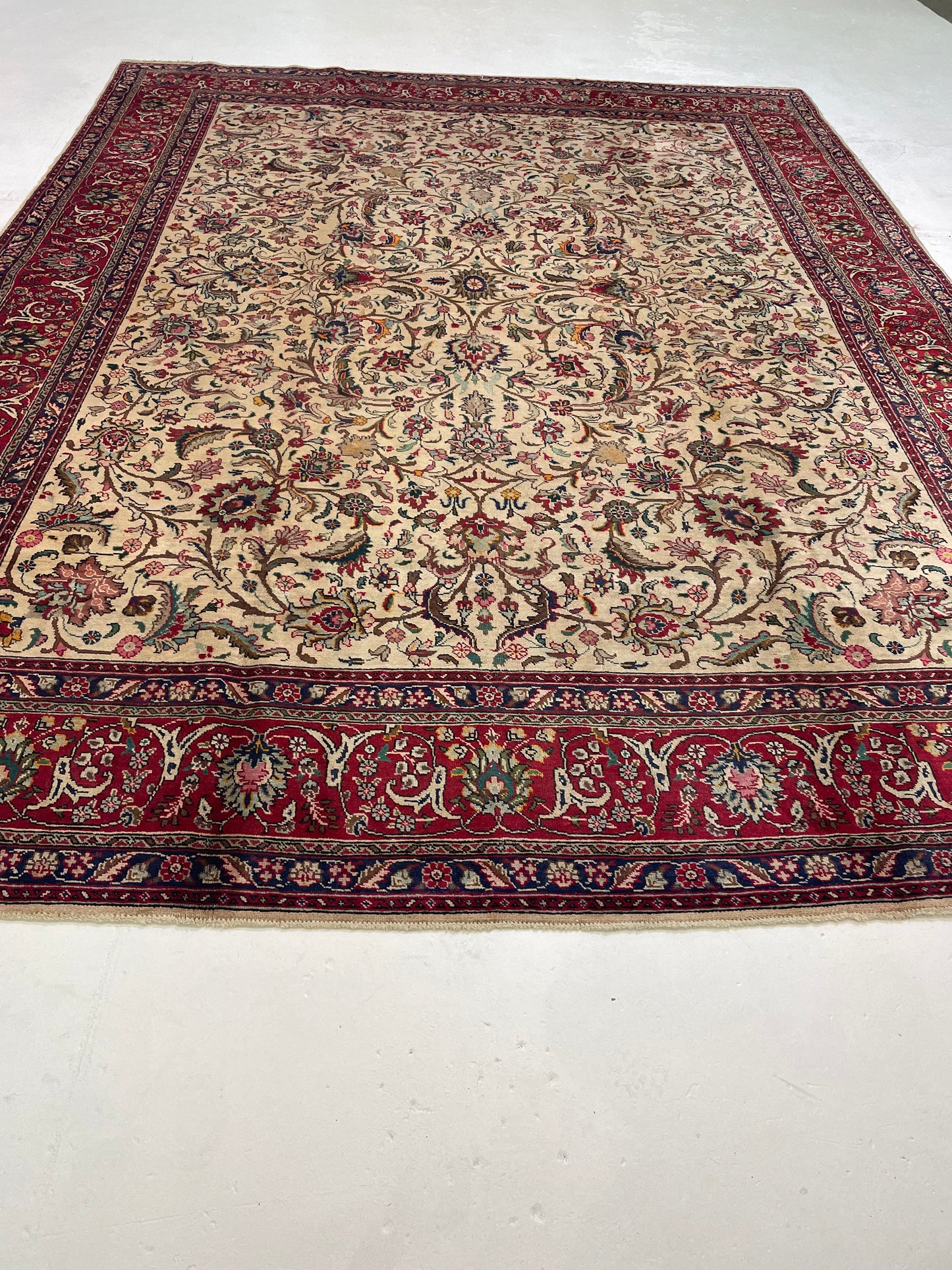 Hand-Knotted Wool Rug Tabriz 9'10" x 12'11"