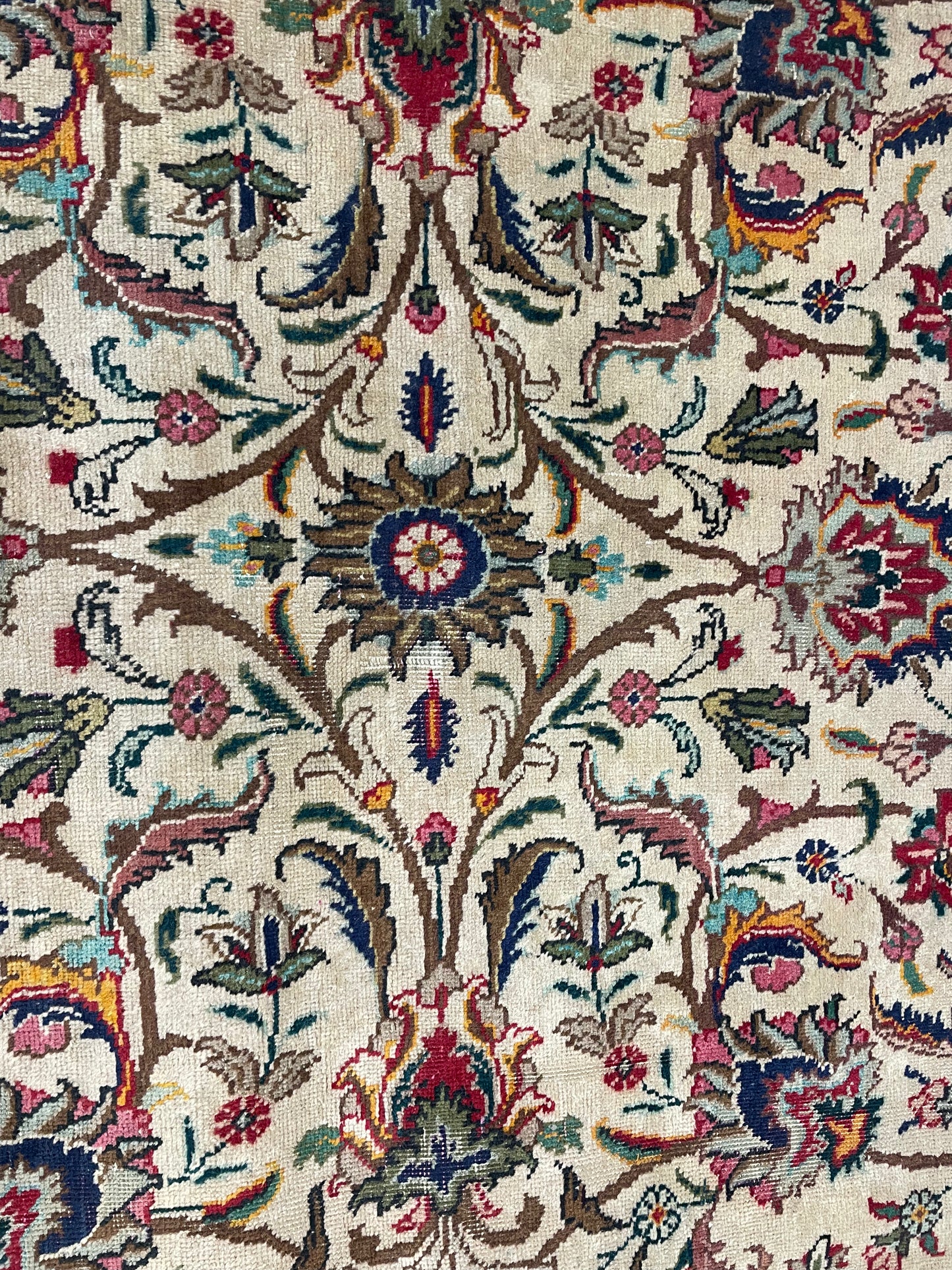 Hand-Knotted Wool Rug Tabriz 9'10" x 12'11"