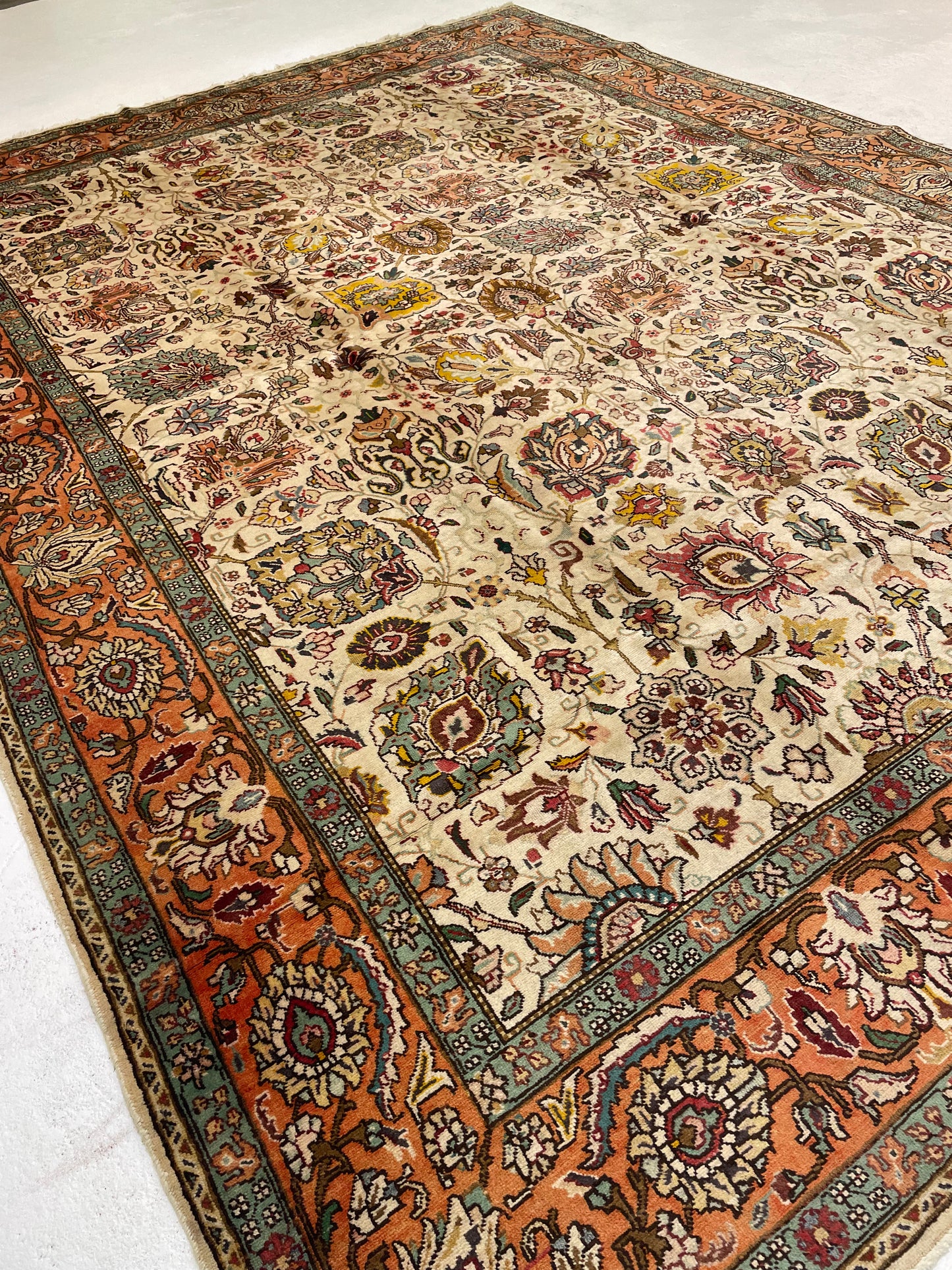 Hand-Knotted Wool Rug Tabriz 9'3" x 12'6"