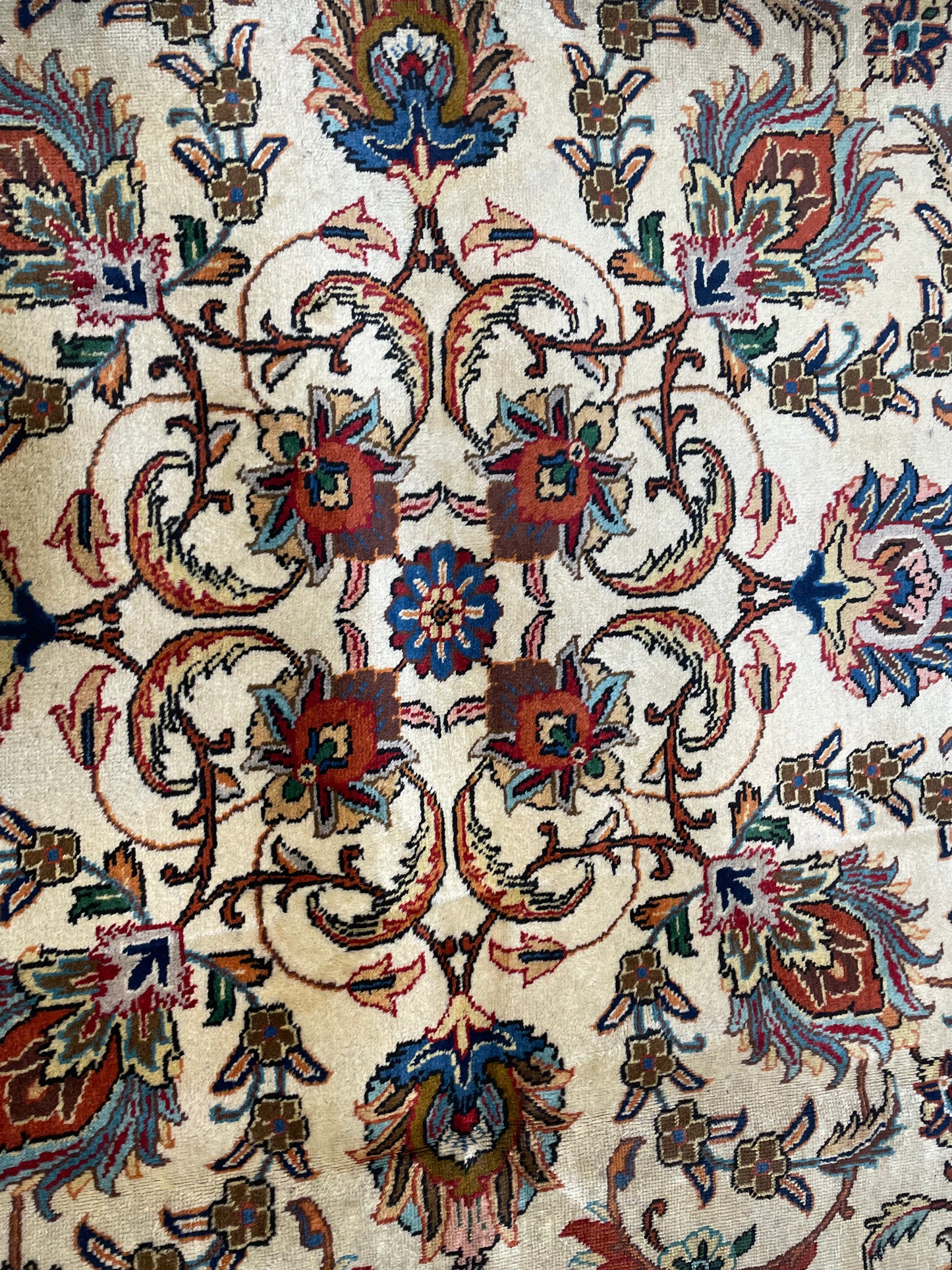 Hand-Knotted Wool Rug Tabriz 9'10" x 13'