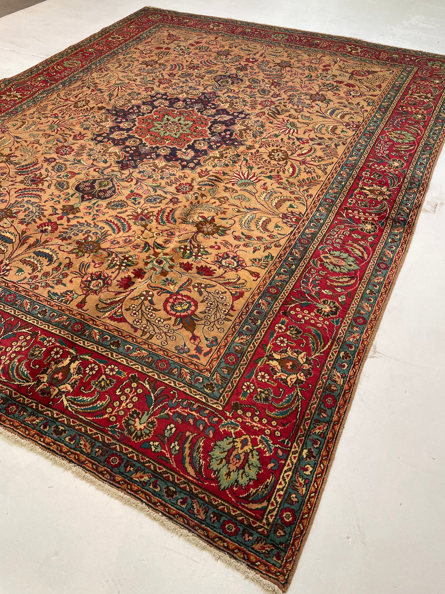 Hand-Knotted Wool Rug Tabriz 9'10" x 13'4"